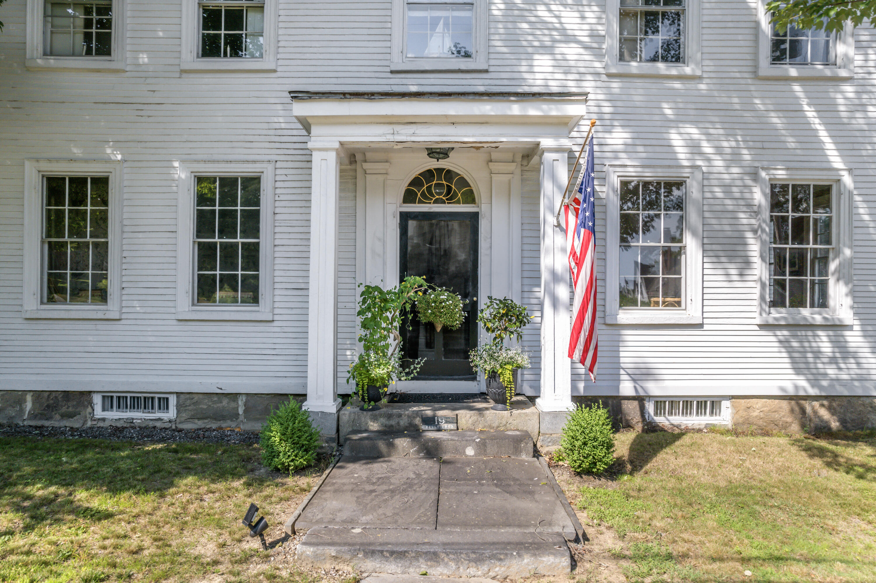 19 Washington Street