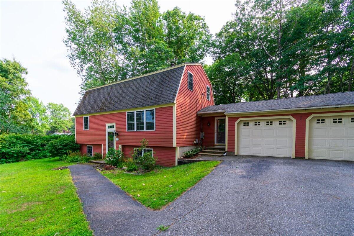 12 Oak Ridge Drive