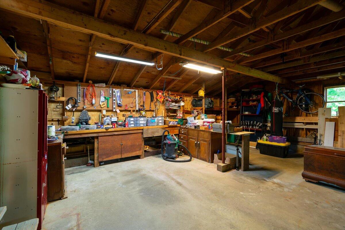 12 Oak Ridge Drive