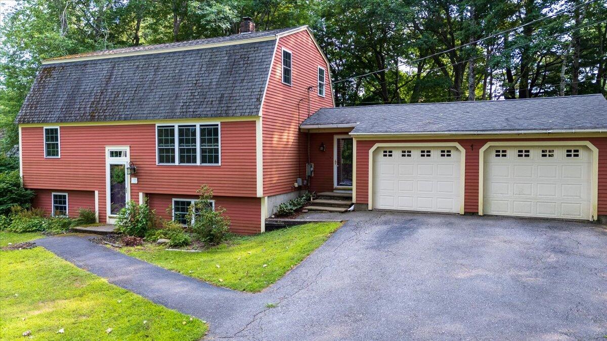 12 Oak Ridge Drive