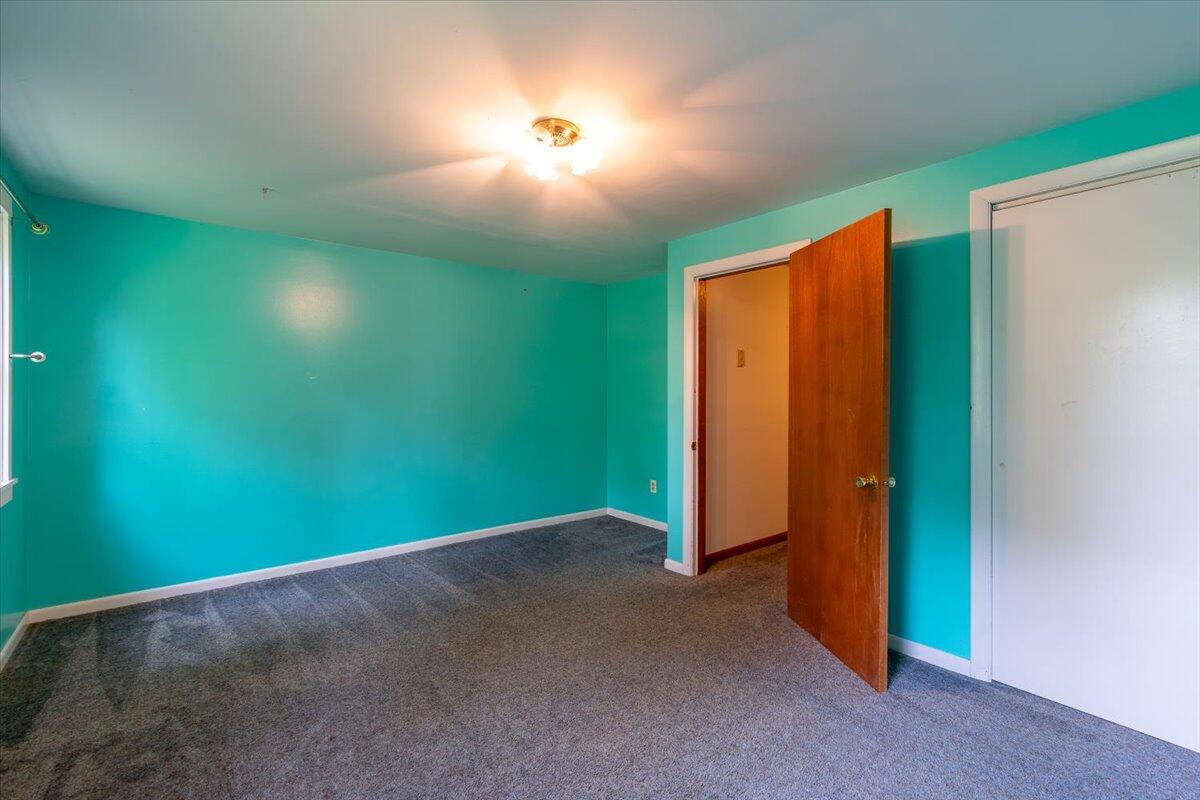 12 Oak Ridge Drive
