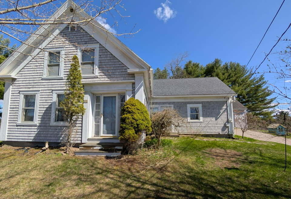 66 Village Street