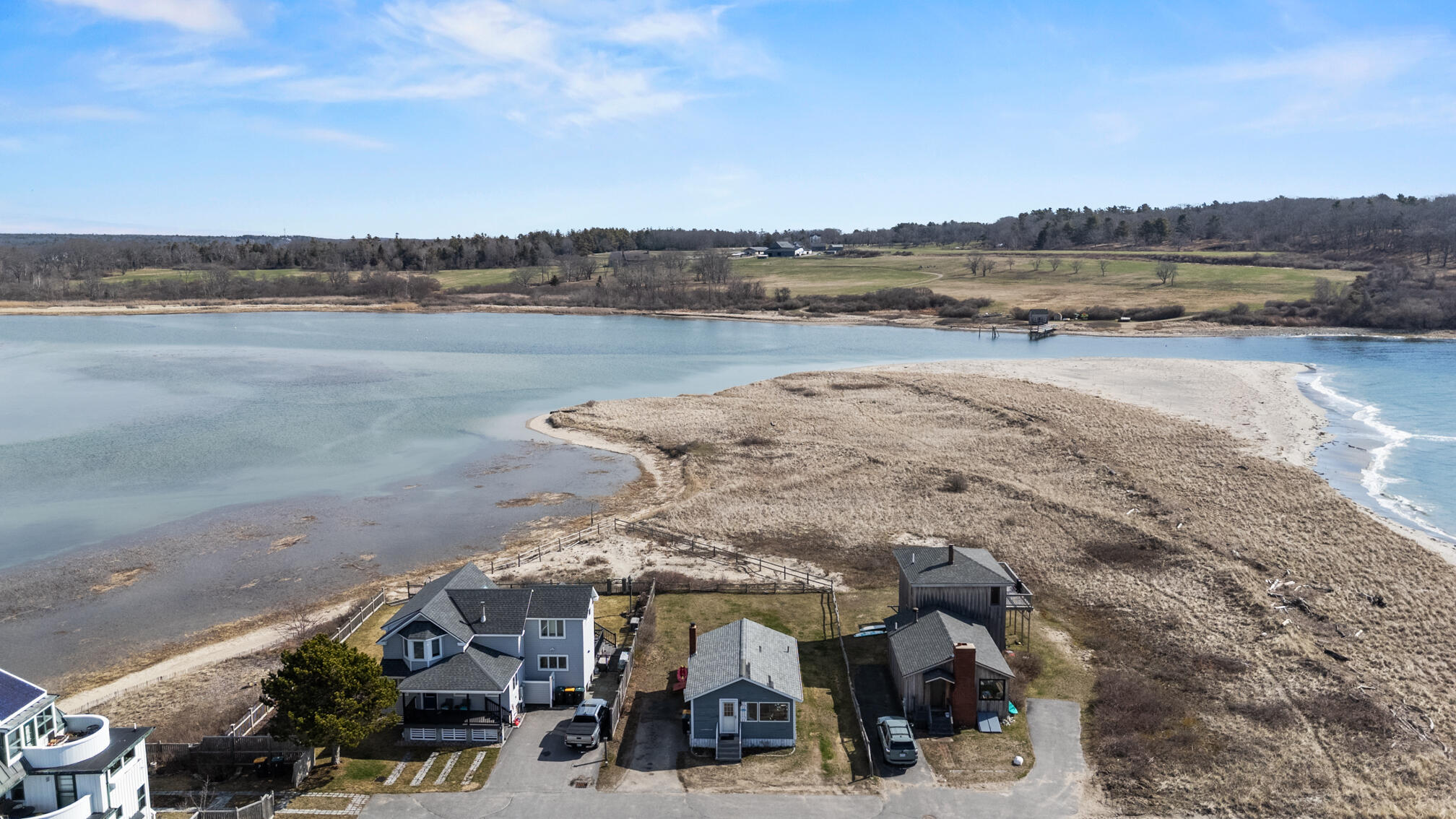 7 White Sands Lane