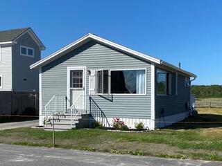 7 White Sands Lane