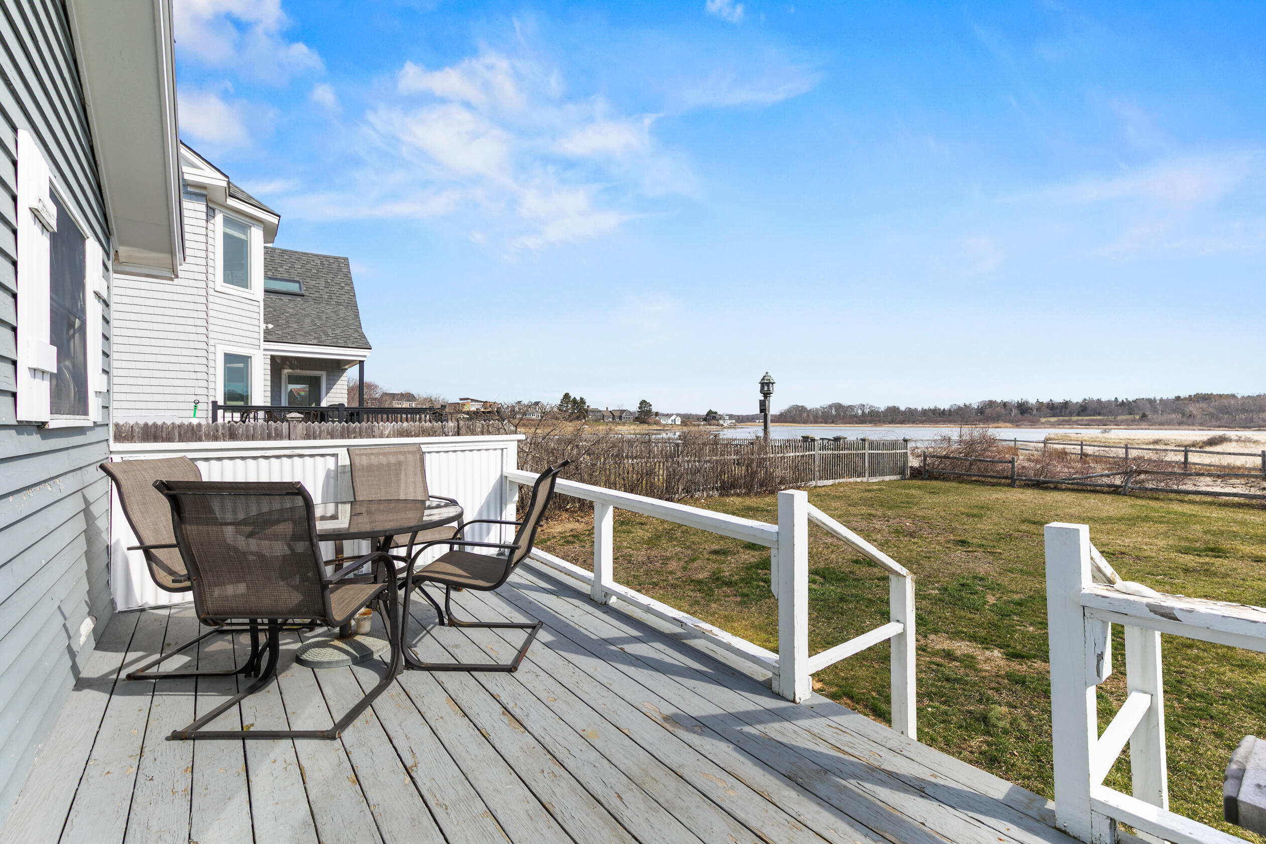 7 White Sands Lane
