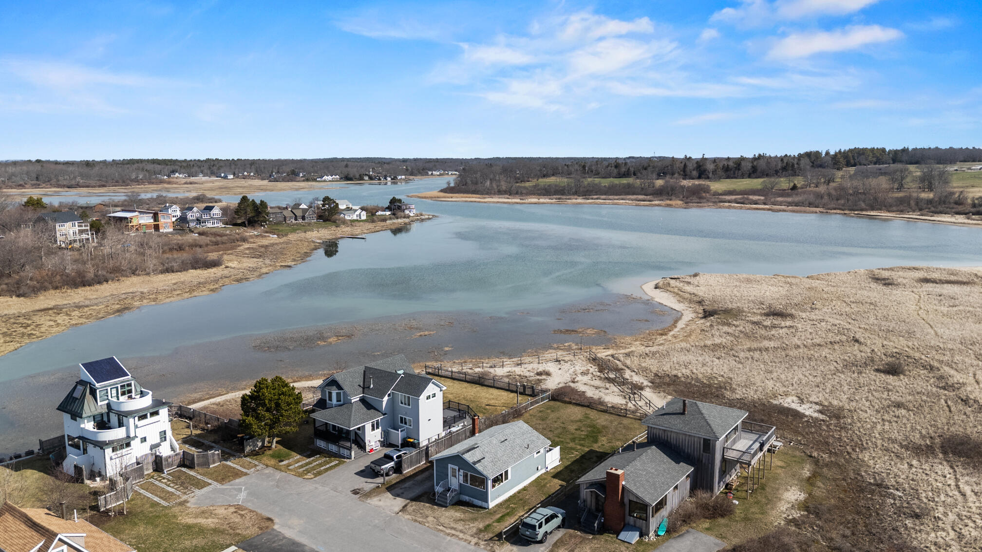 7 White Sands Lane