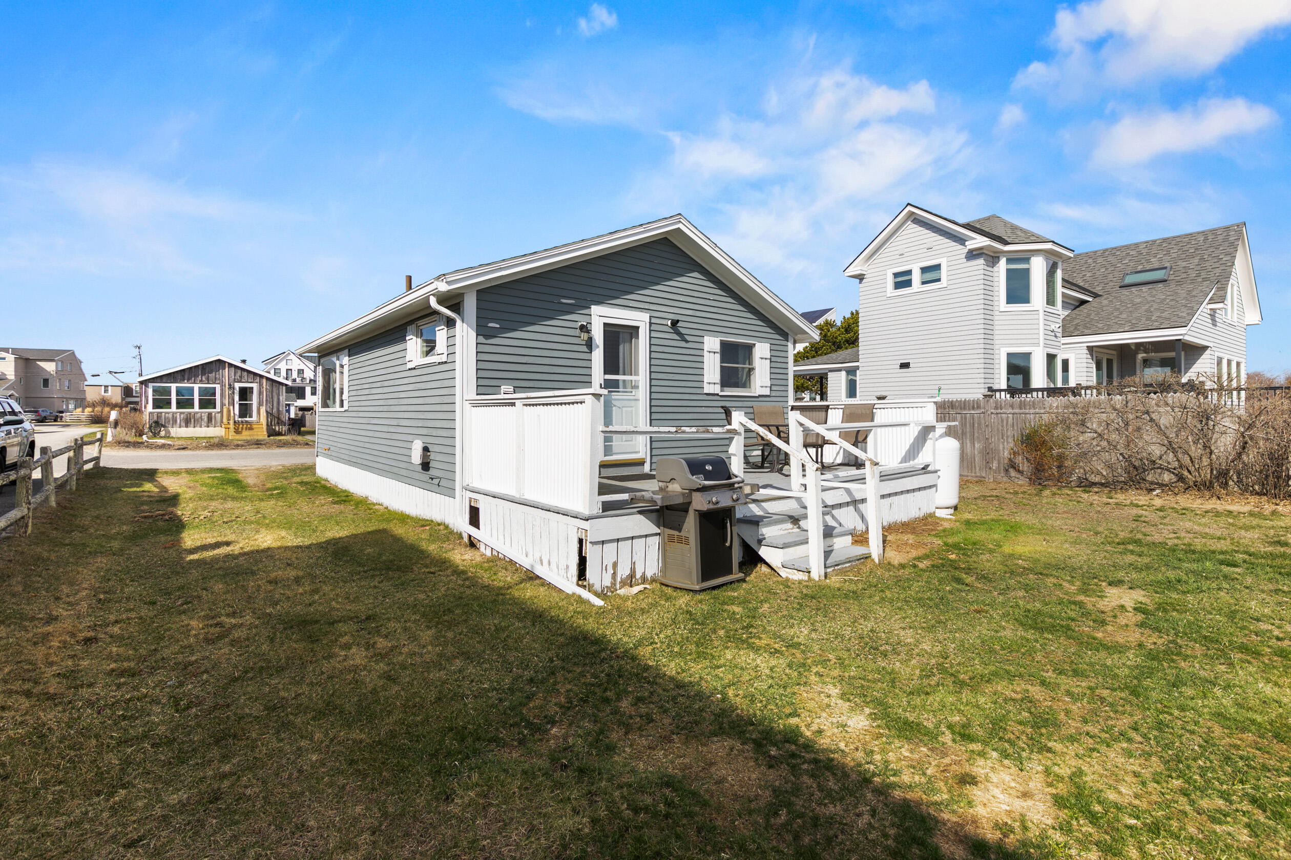 7 White Sands Lane