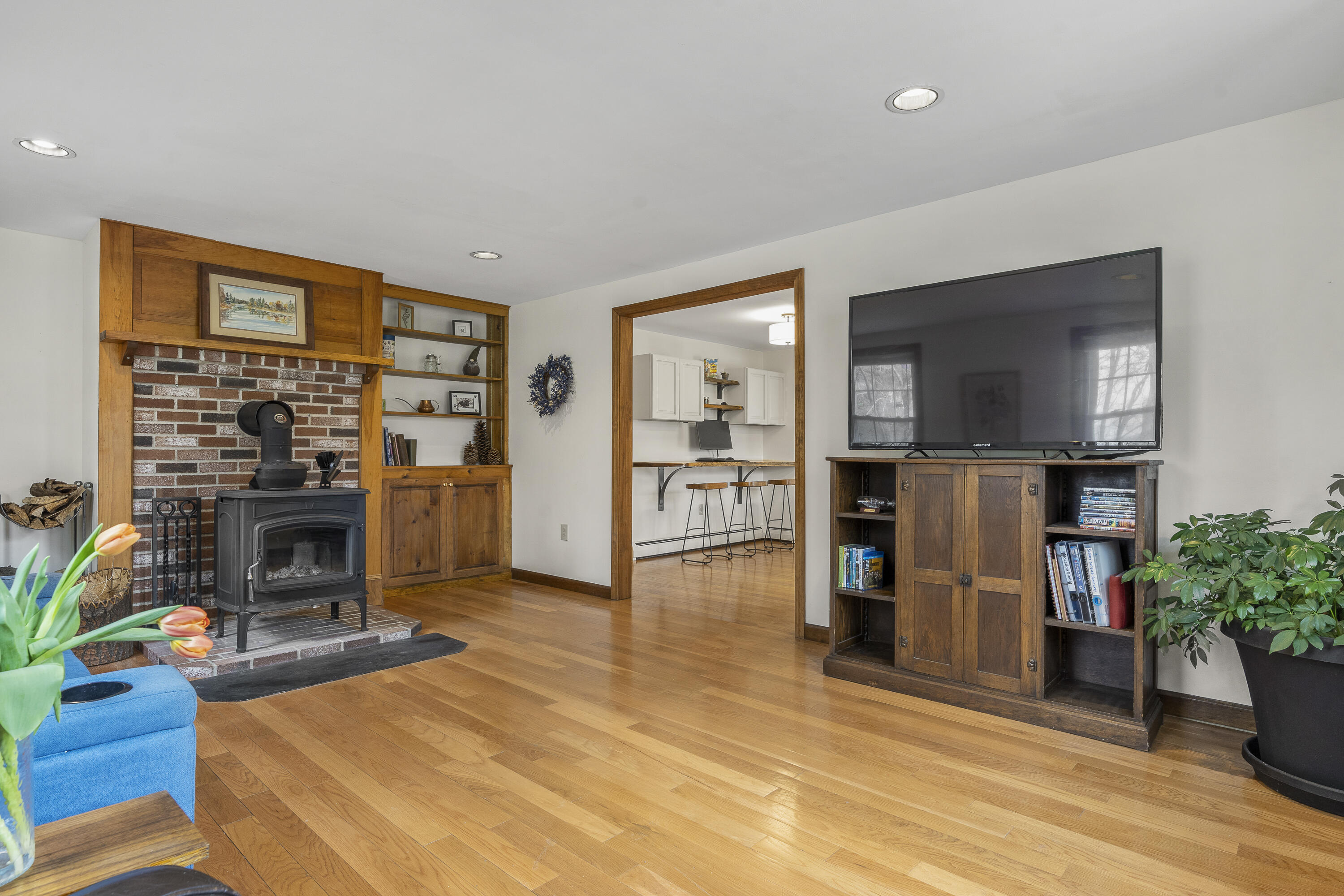 2166 Hallowell Road