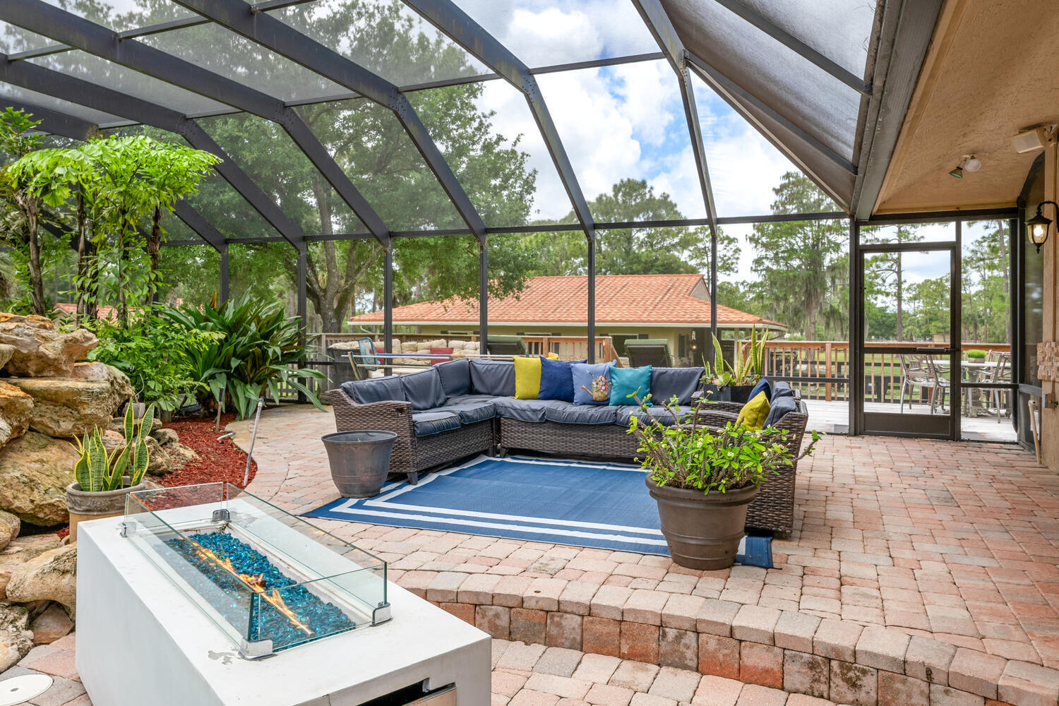 2559 Palm Deer Drive