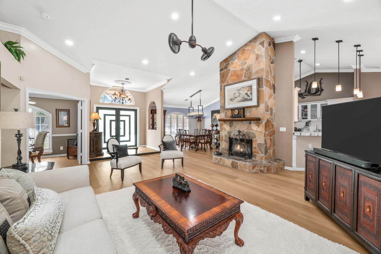 2559 Palm Deer Drive