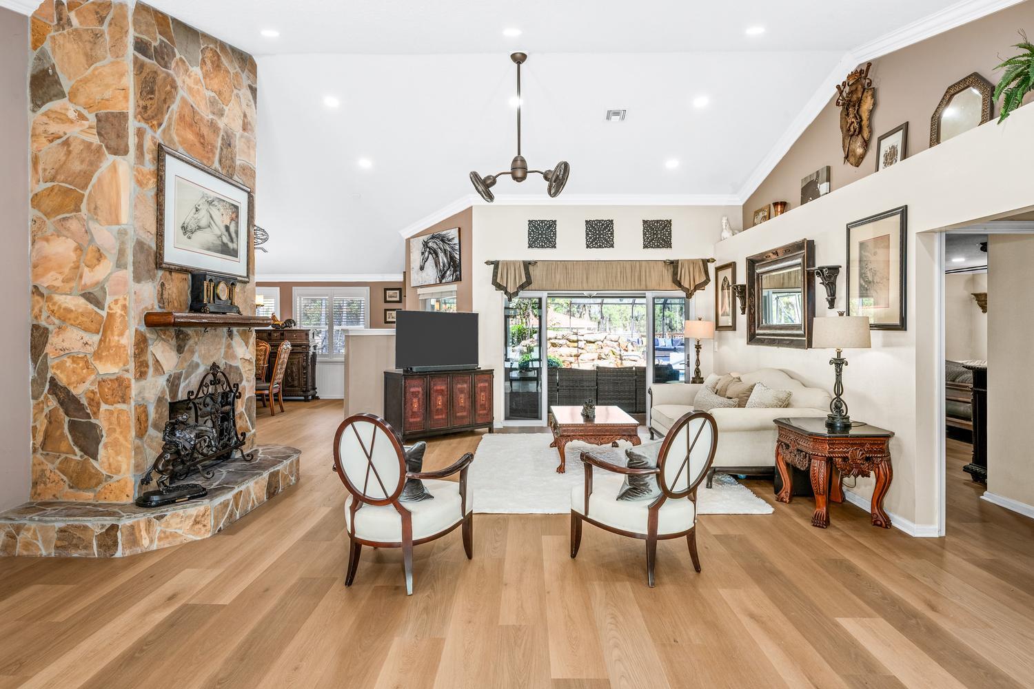 2559 Palm Deer Drive