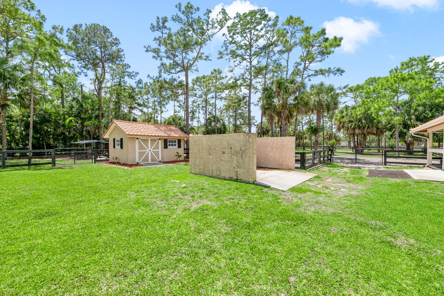 2559 Palm Deer Drive