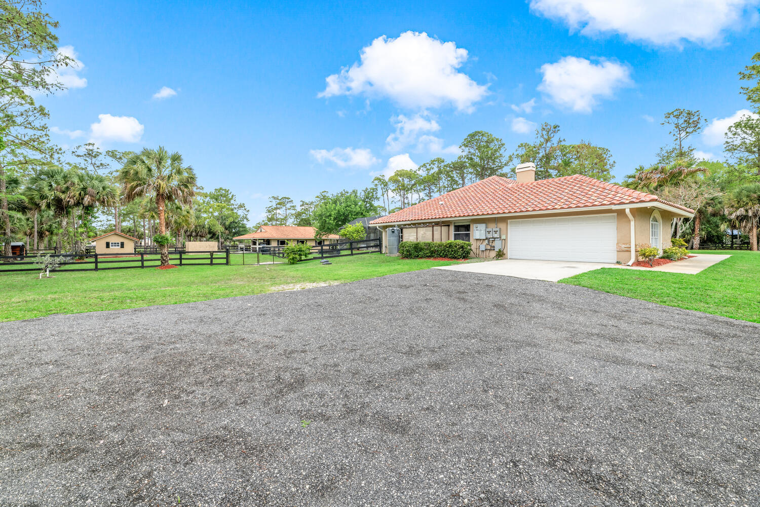 2559 Palm Deer Drive