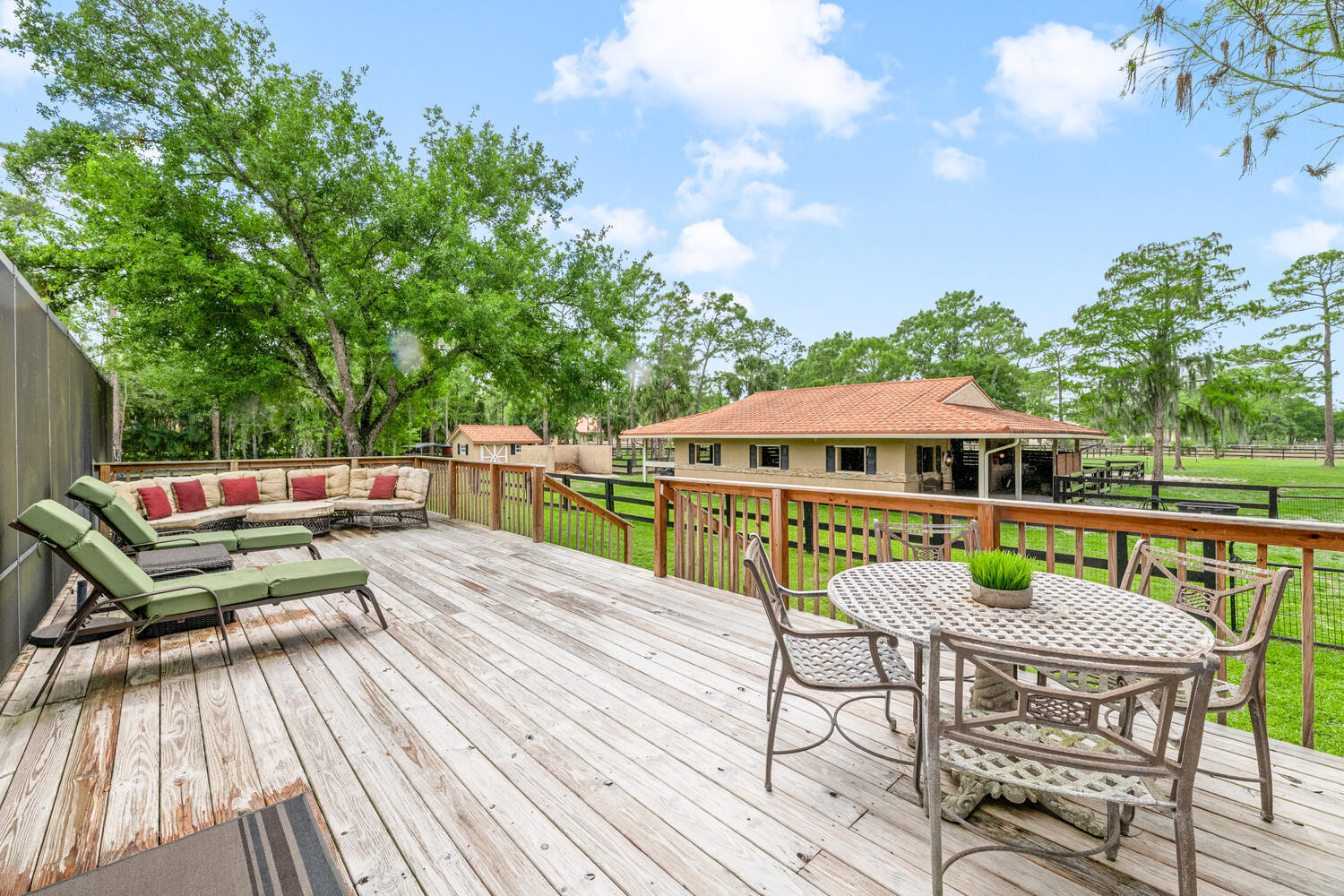 2559 Palm Deer Drive