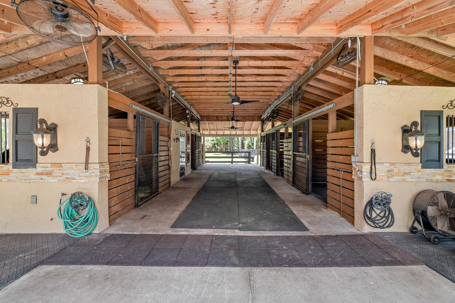 2559 Palm Deer Drive