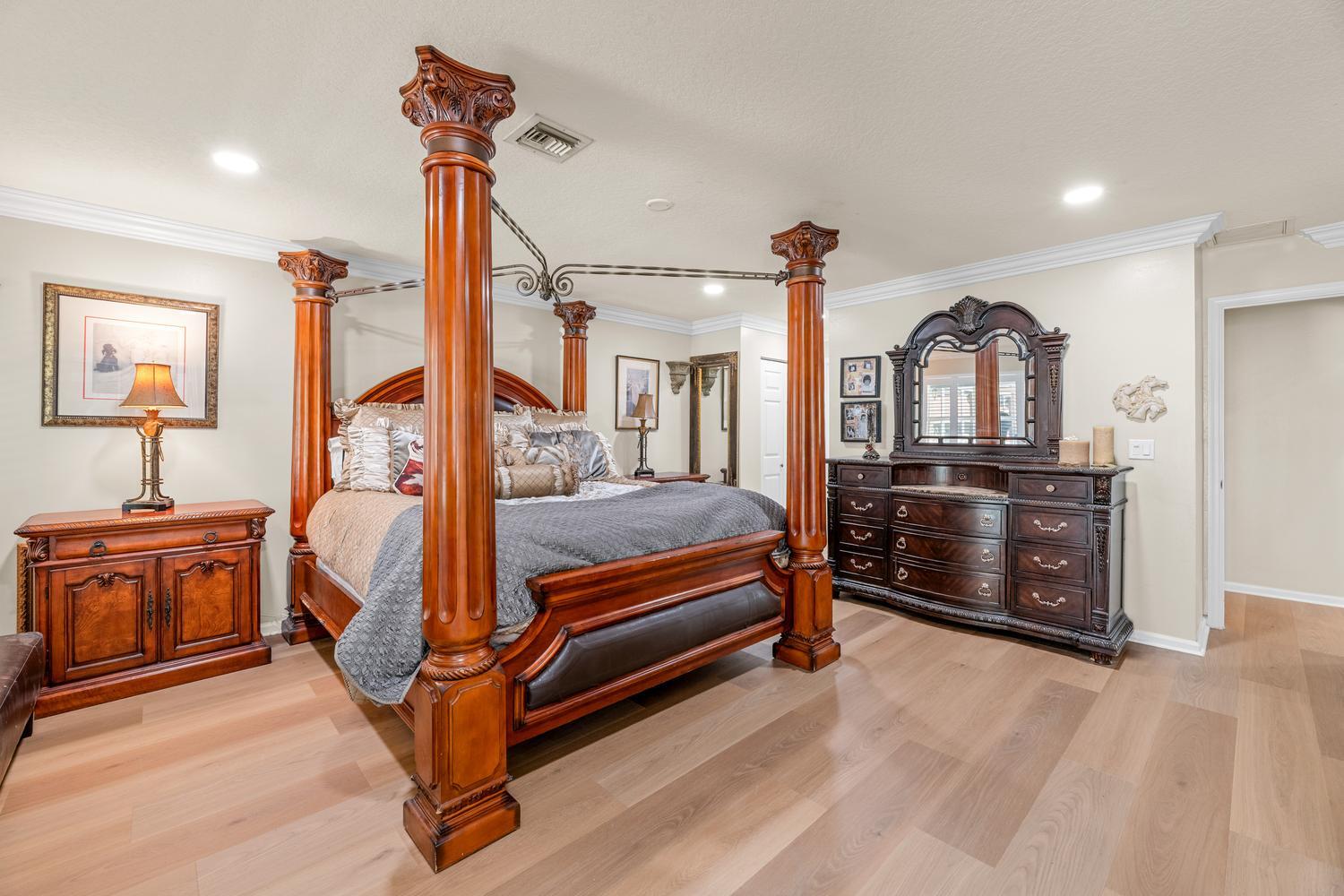 2559 Palm Deer Drive