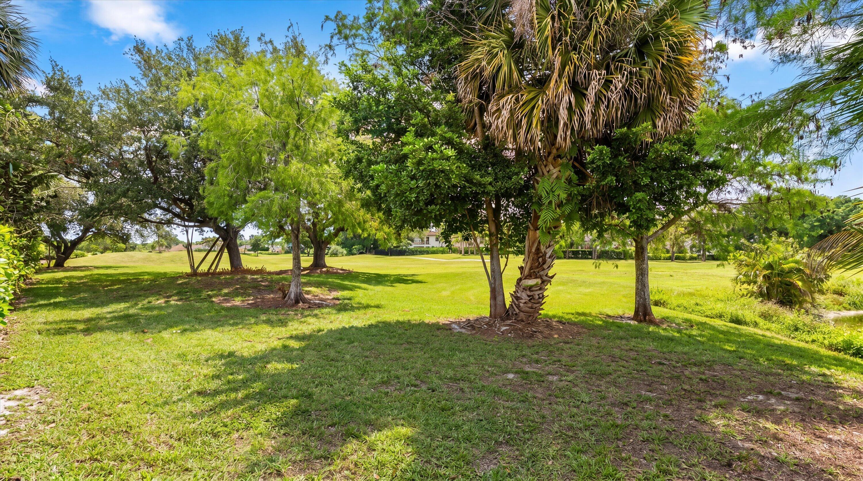 2920 Twin Oaks Way