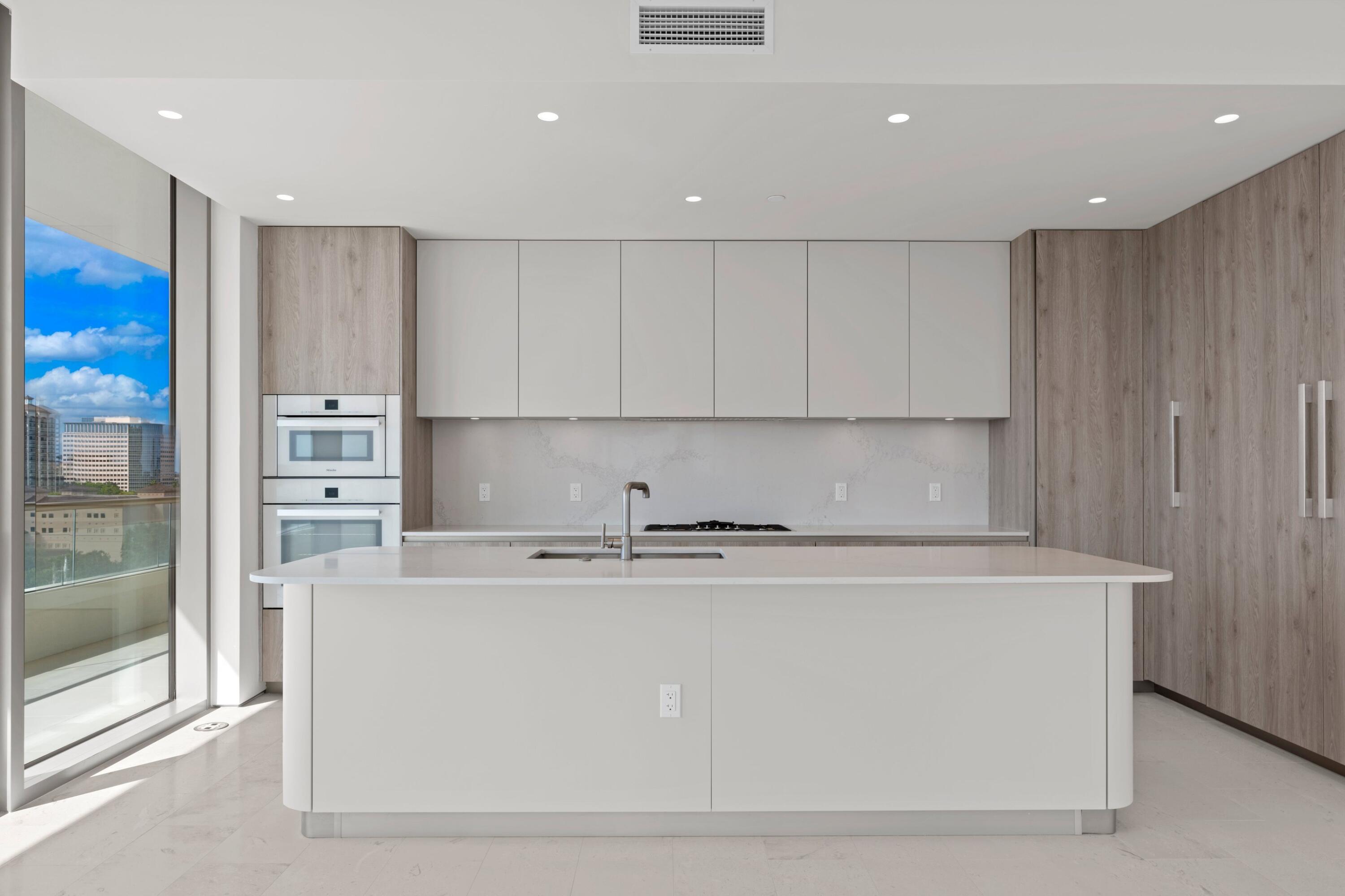 200 Arkona Court 801