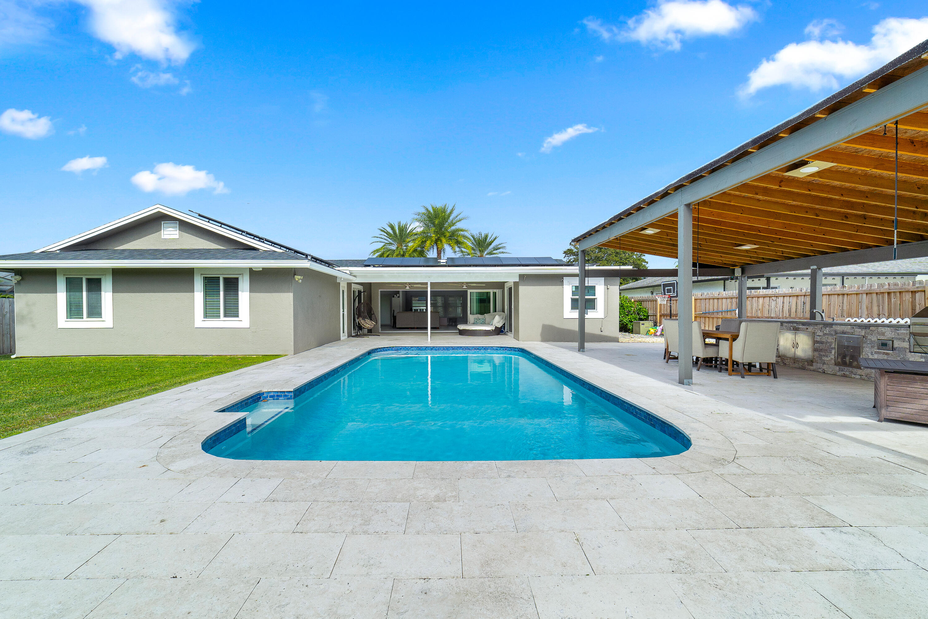 12180 Sugar Pine Trail