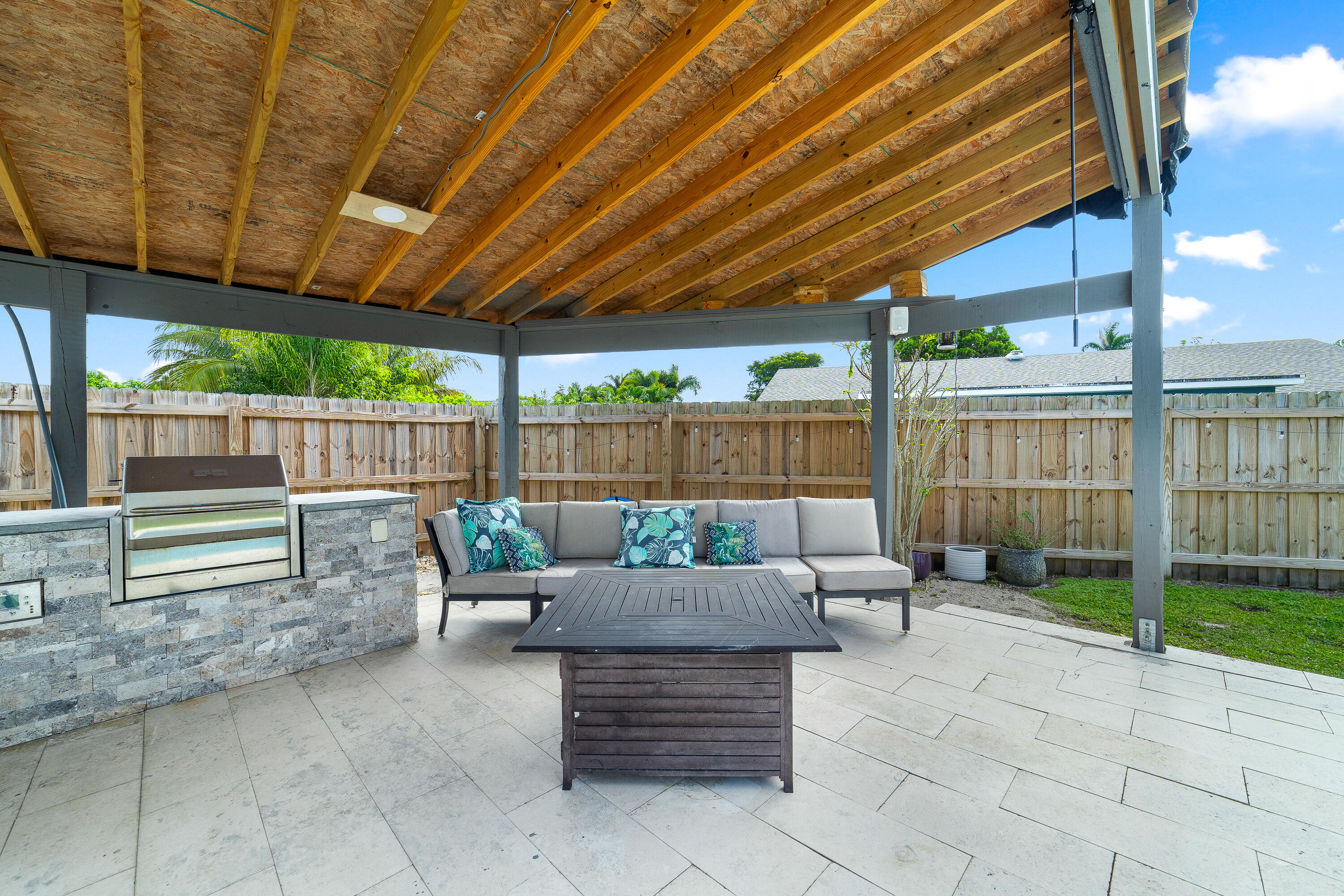 12180 Sugar Pine Trail