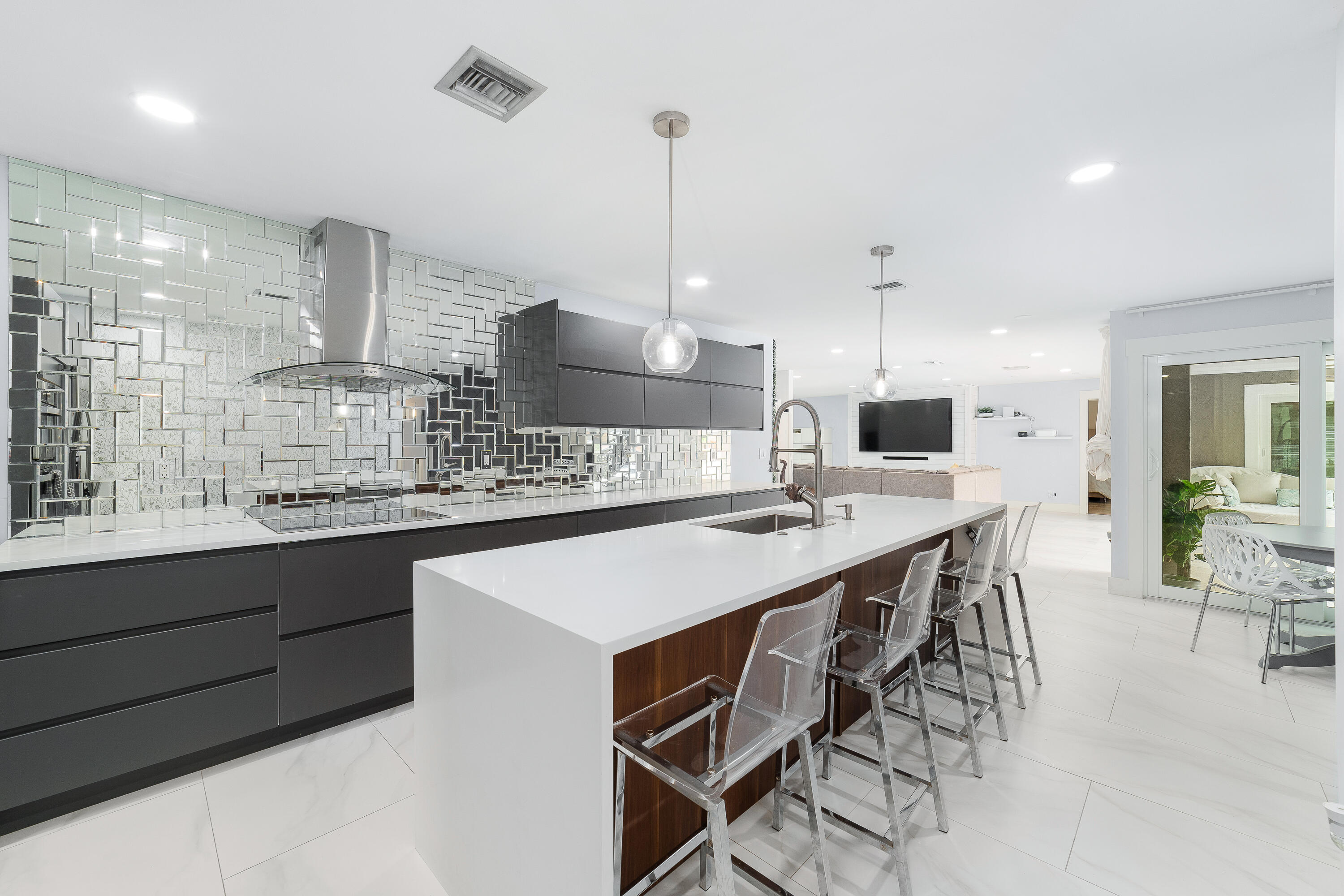 12180 Sugar Pine Trail