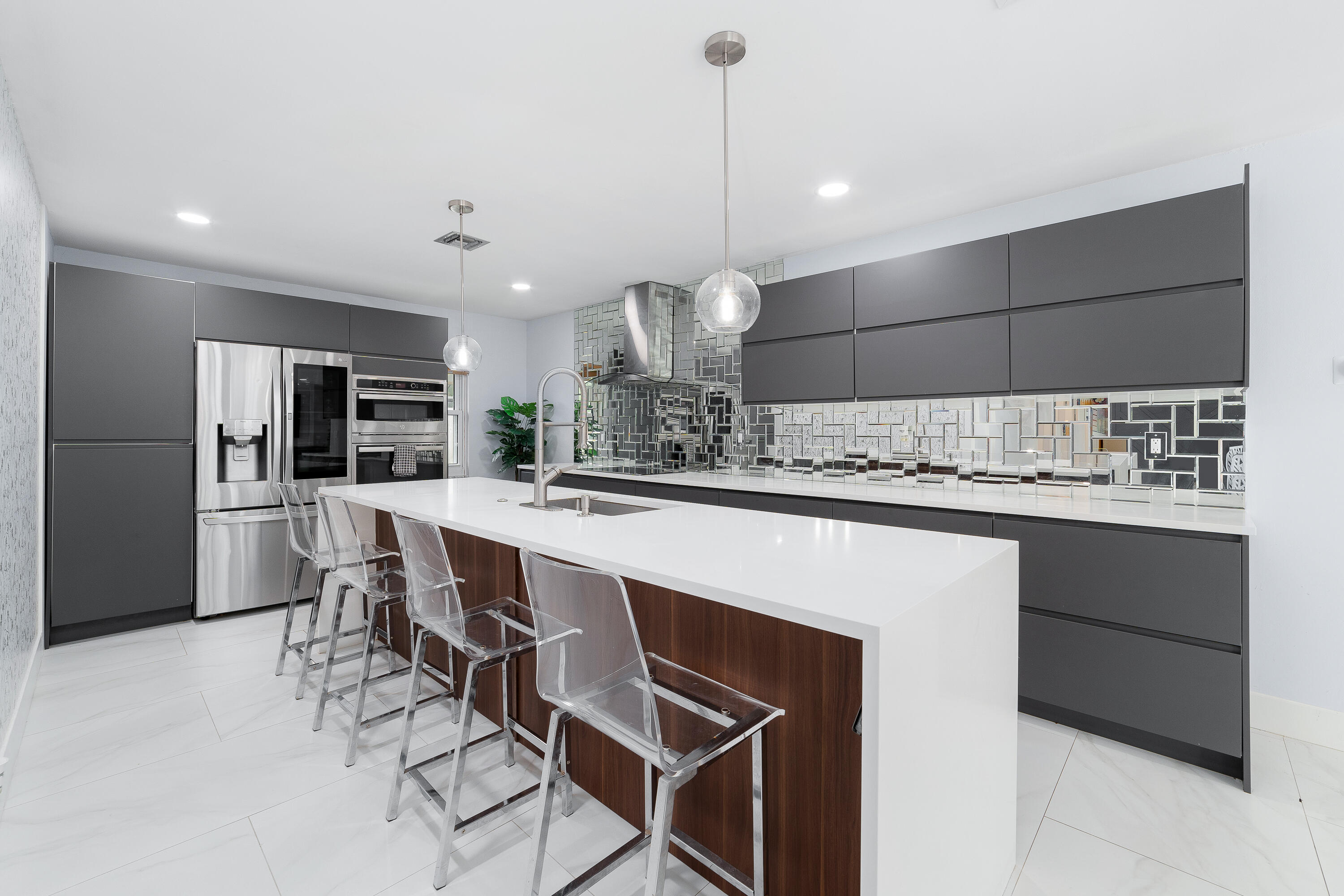 12180 Sugar Pine Trail