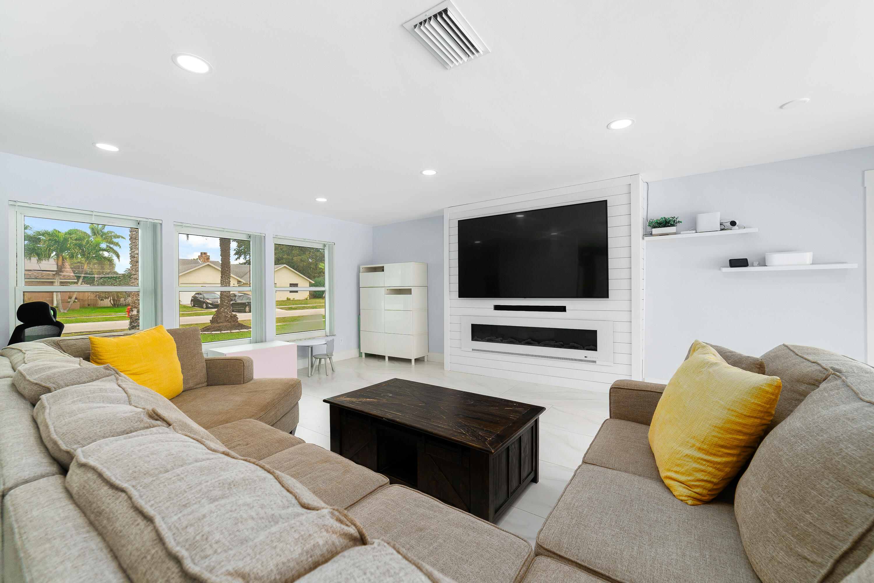 12180 Sugar Pine Trail