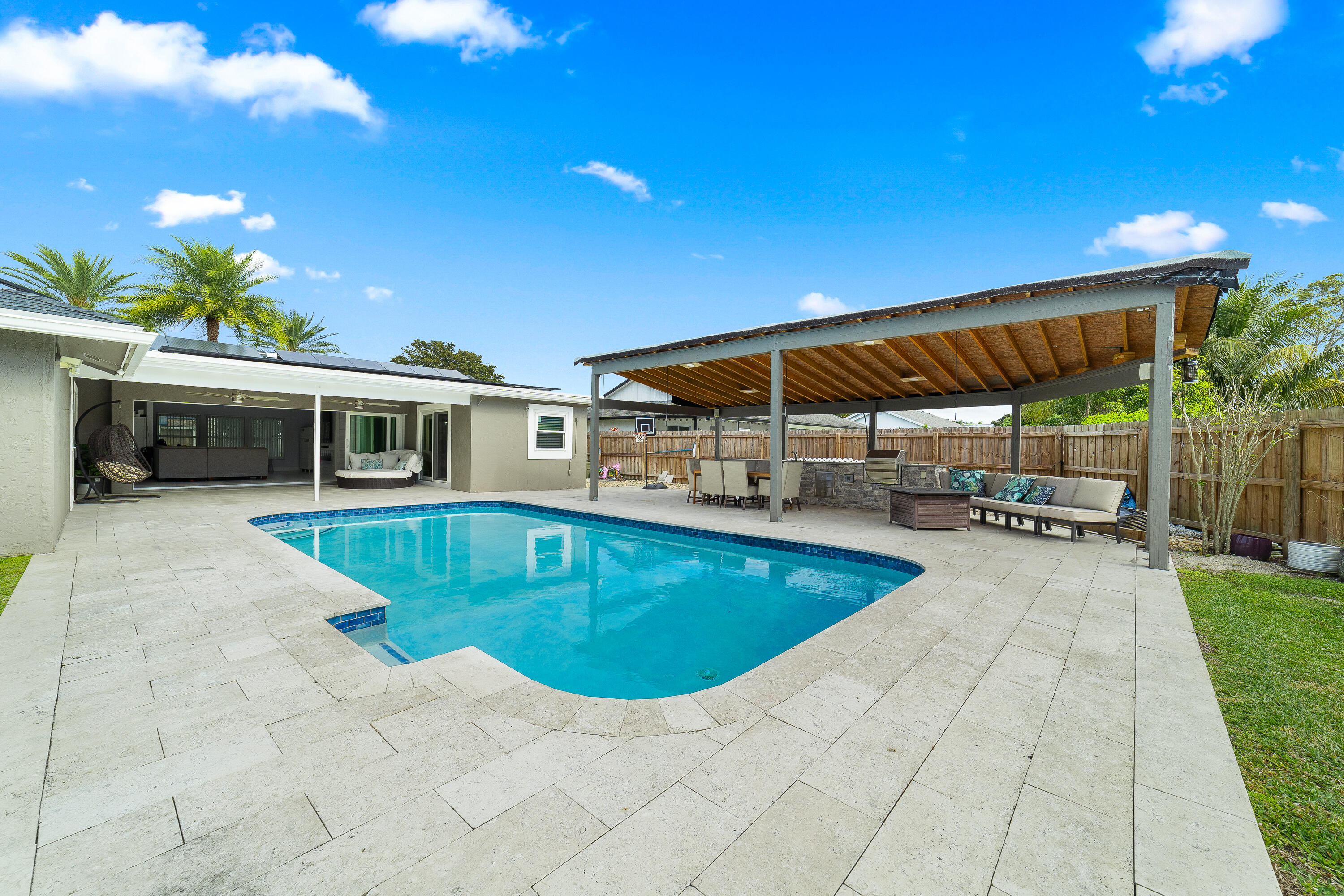 12180 Sugar Pine Trail