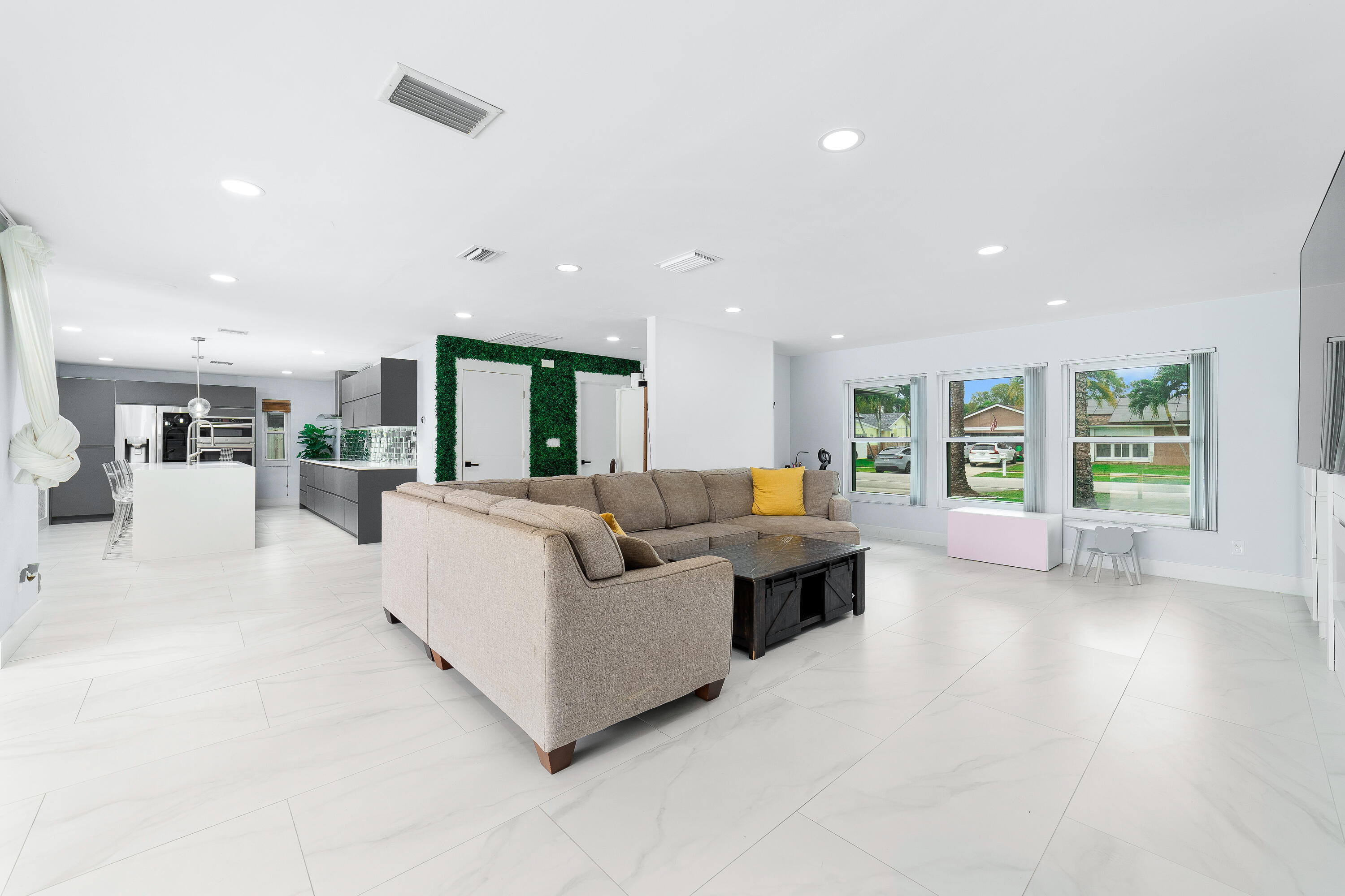 12180 Sugar Pine Trail