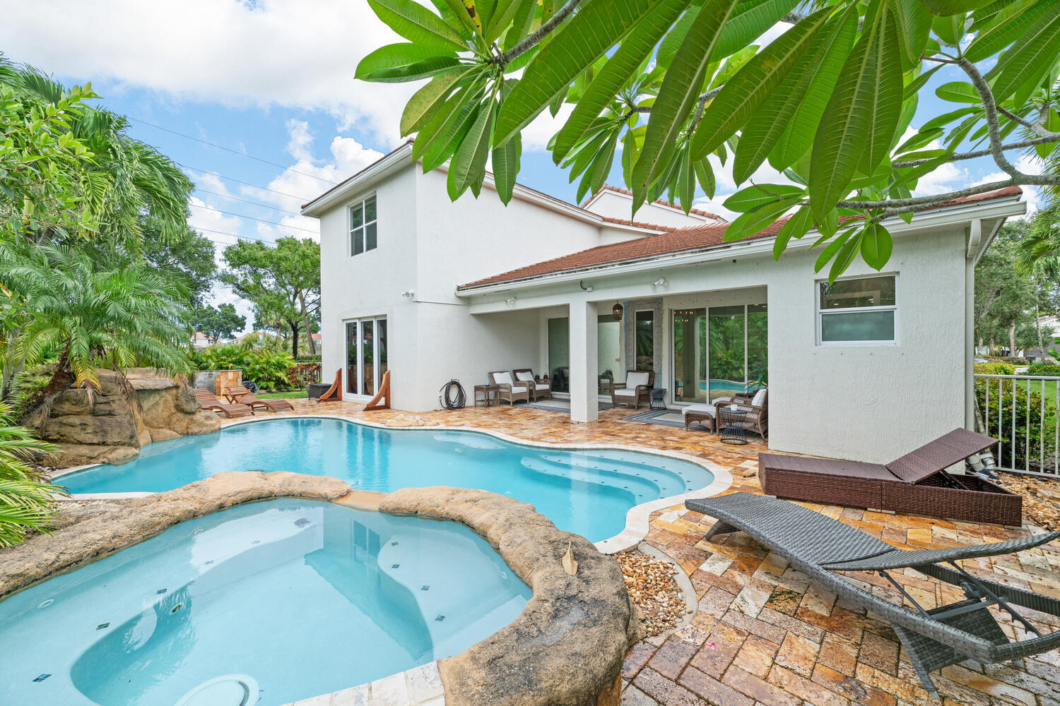 9241 Madewood Court