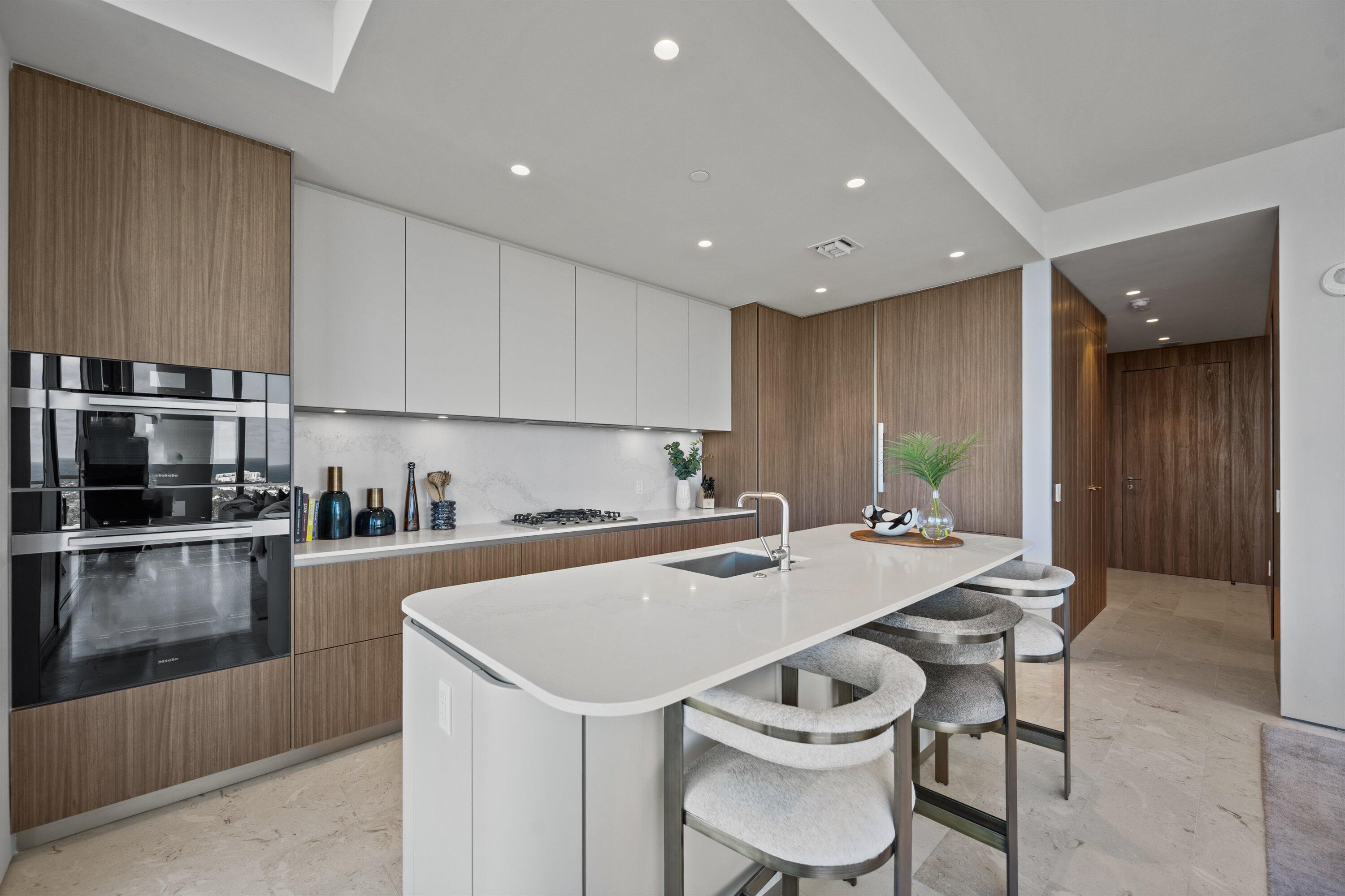 200 Arkona Court 2302