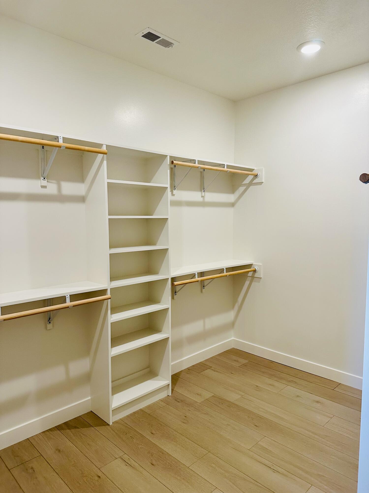 1213 SHORE ACRES LOOP