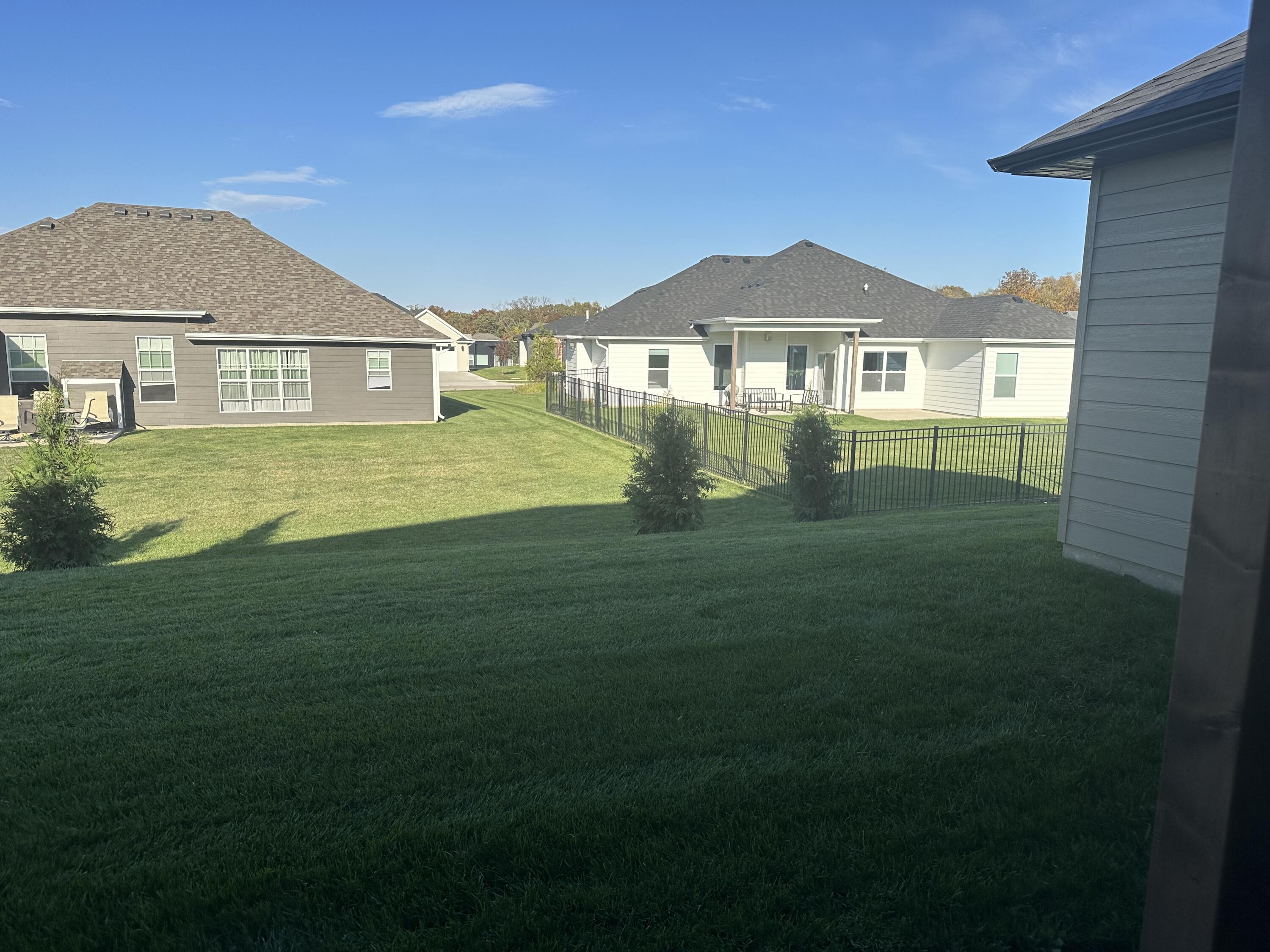 1213 SHORE ACRES LOOP