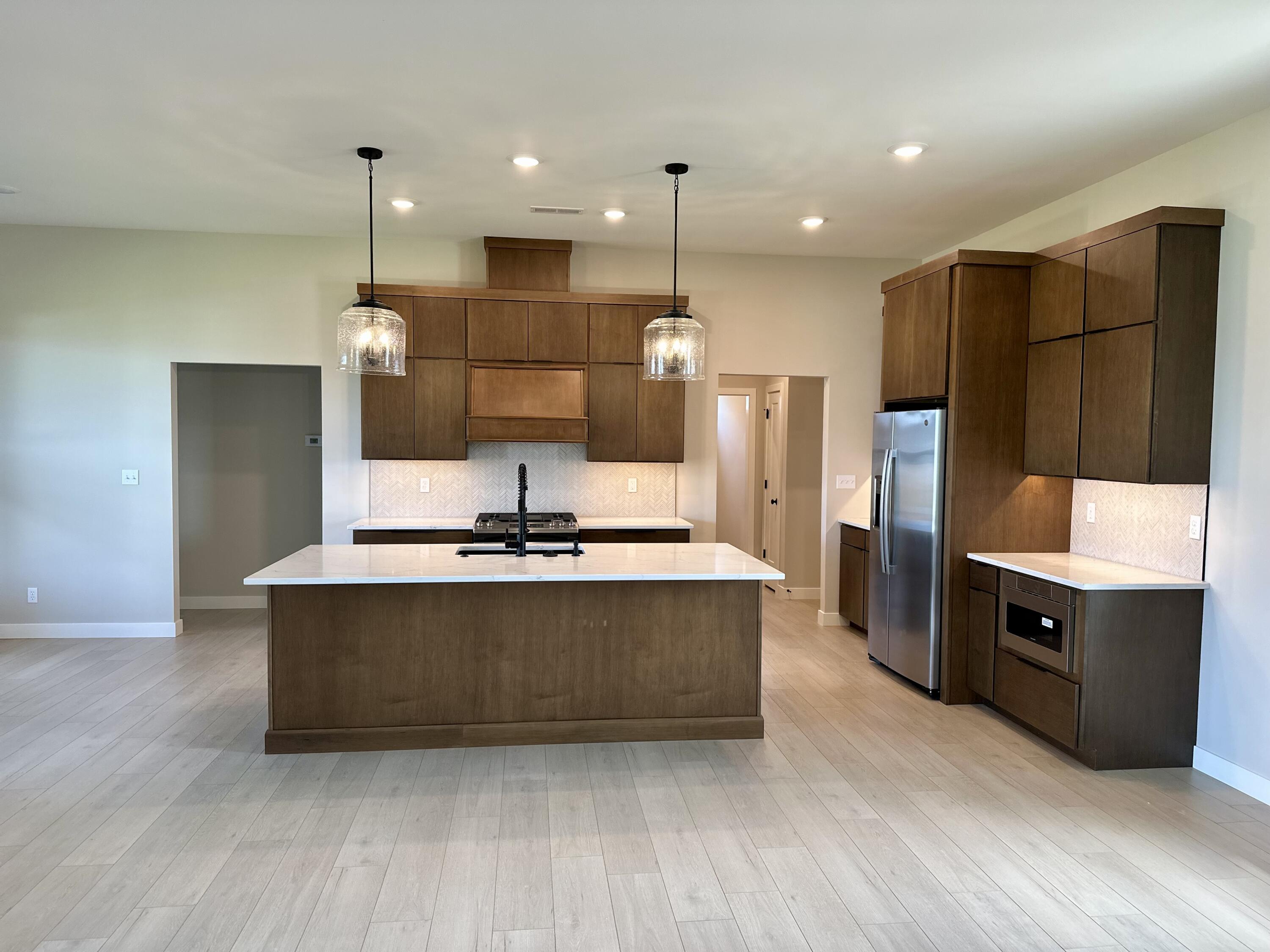 1213 SHORE ACRES LOOP