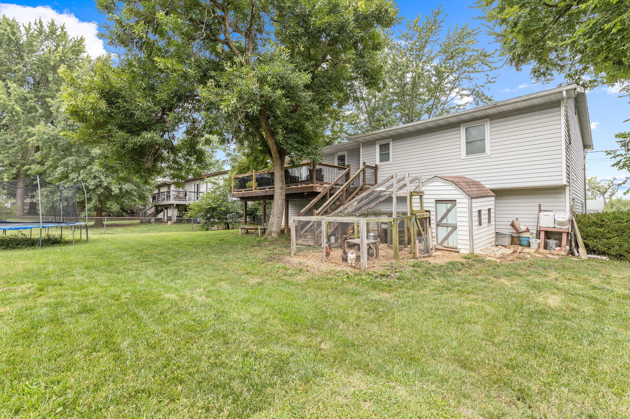2012 SUNFLOWER ST