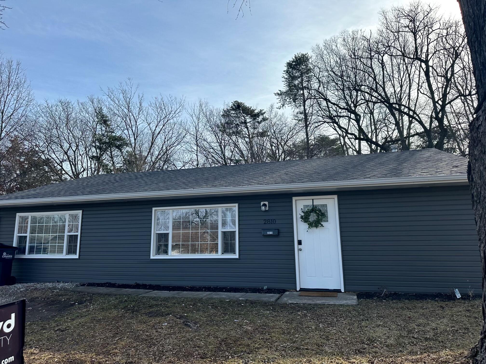 2810 FLORA DR