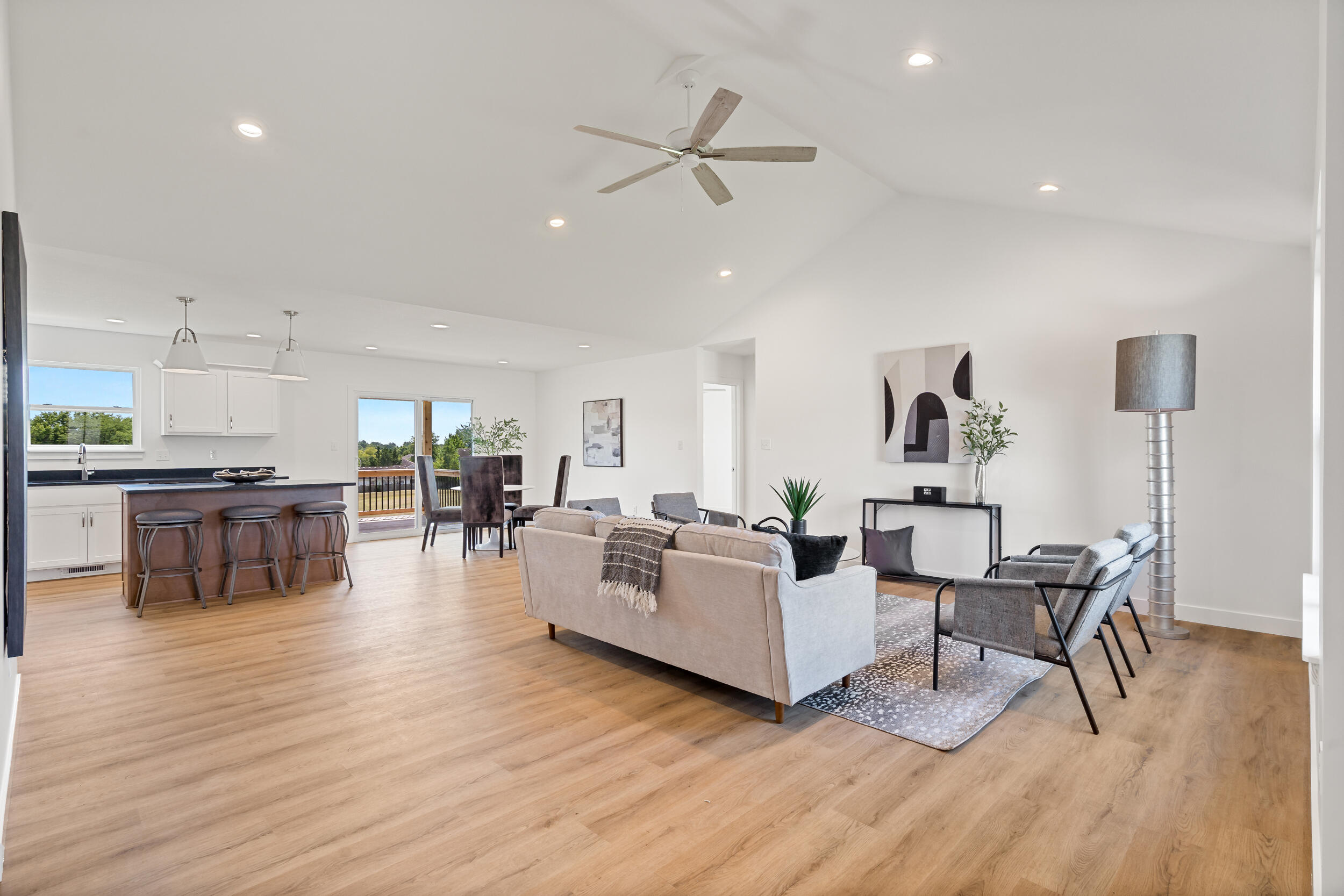 5916 HUNTINGTON CT