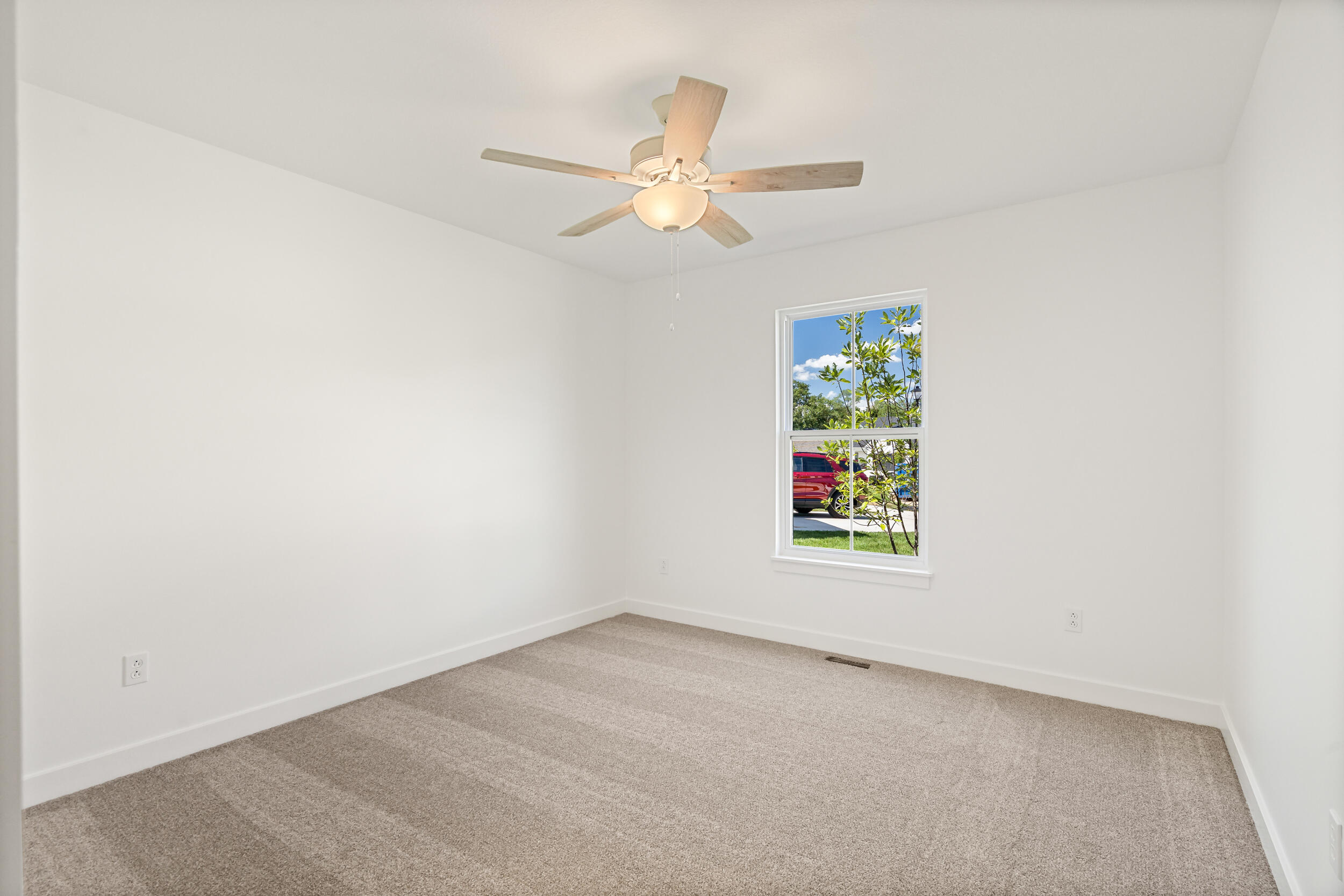 5916 HUNTINGTON CT