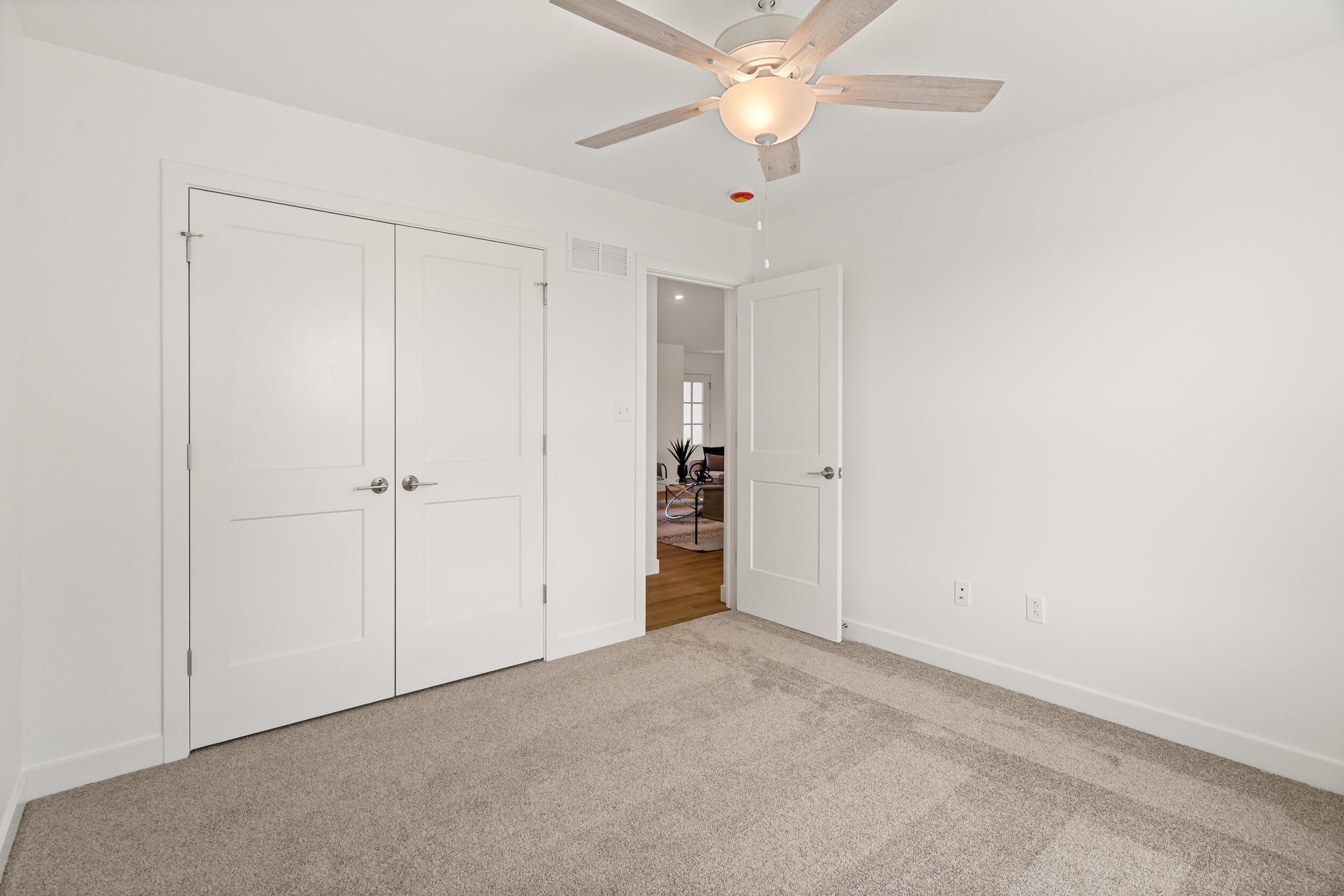 5916 HUNTINGTON CT