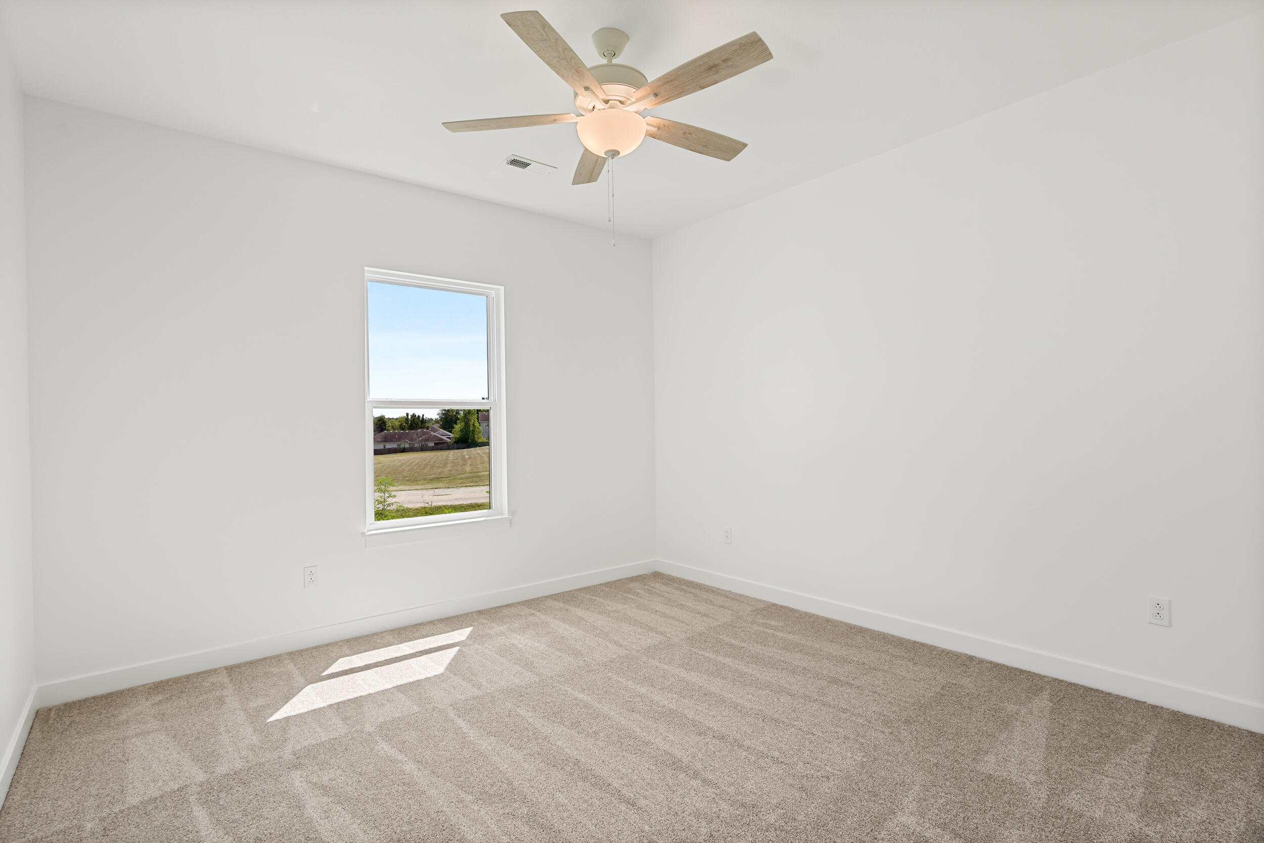 5916 HUNTINGTON CT