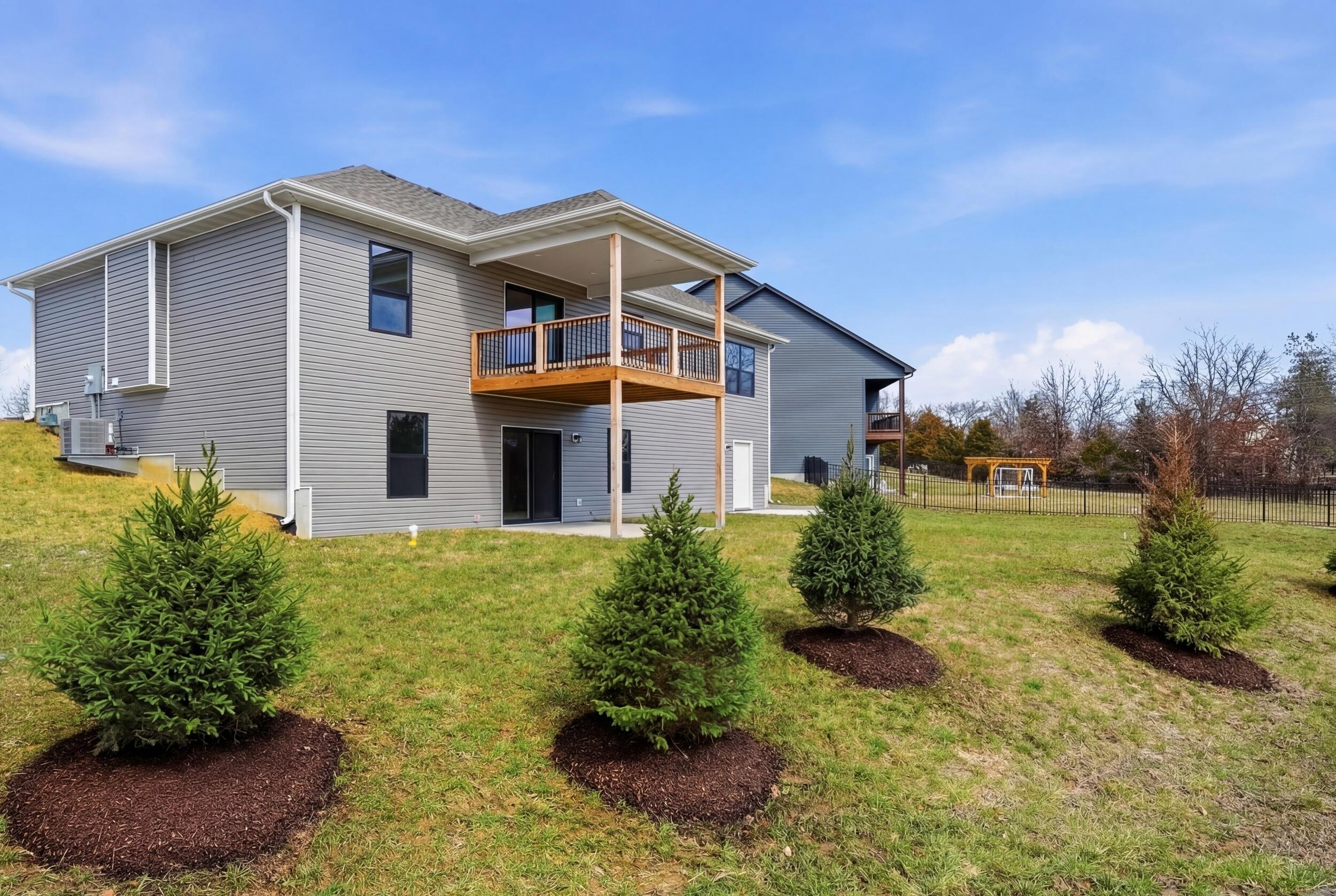 5916 HUNTINGTON CT