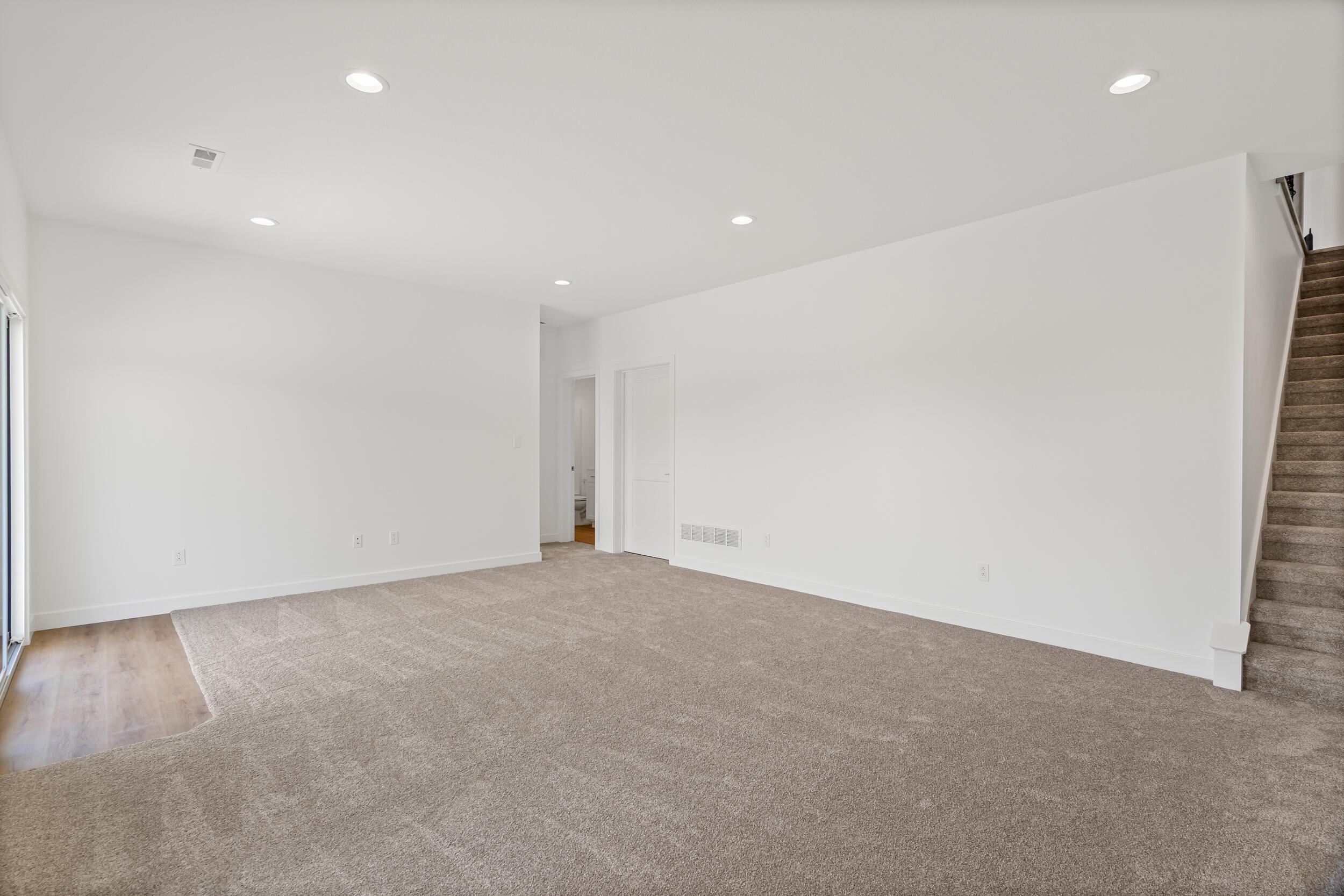 5916 HUNTINGTON CT