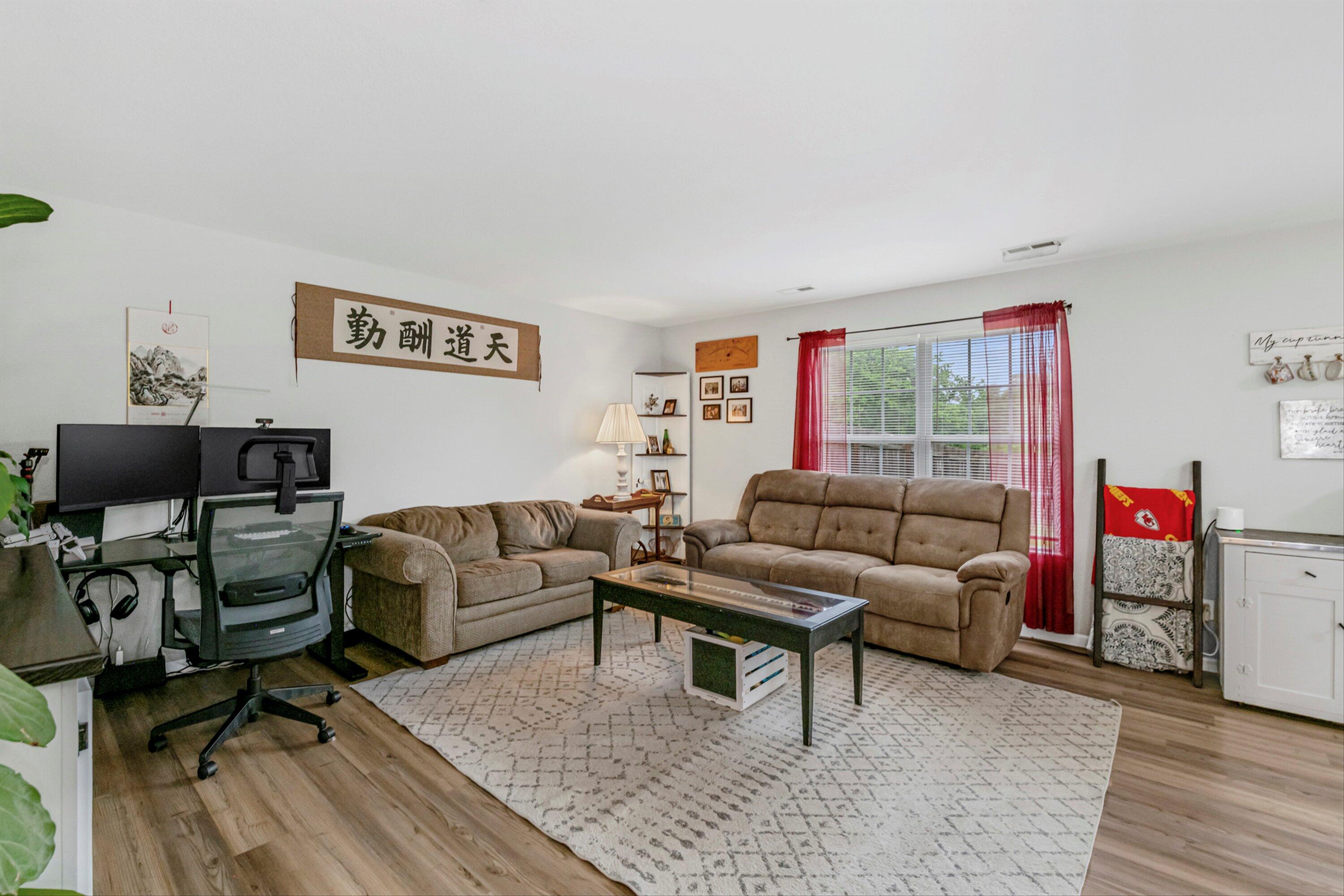 607 BEAR VALLEY CT