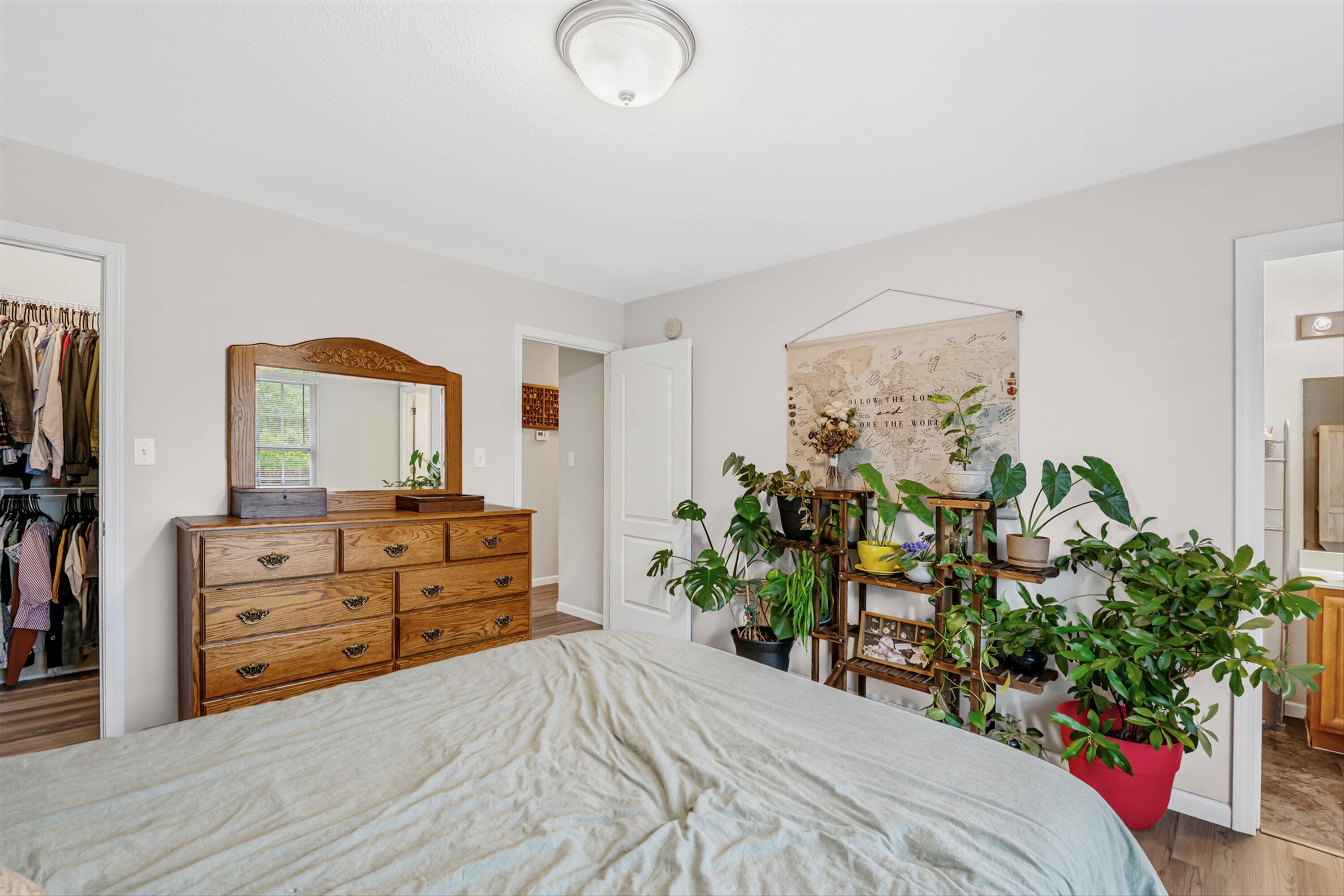 607 BEAR VALLEY CT