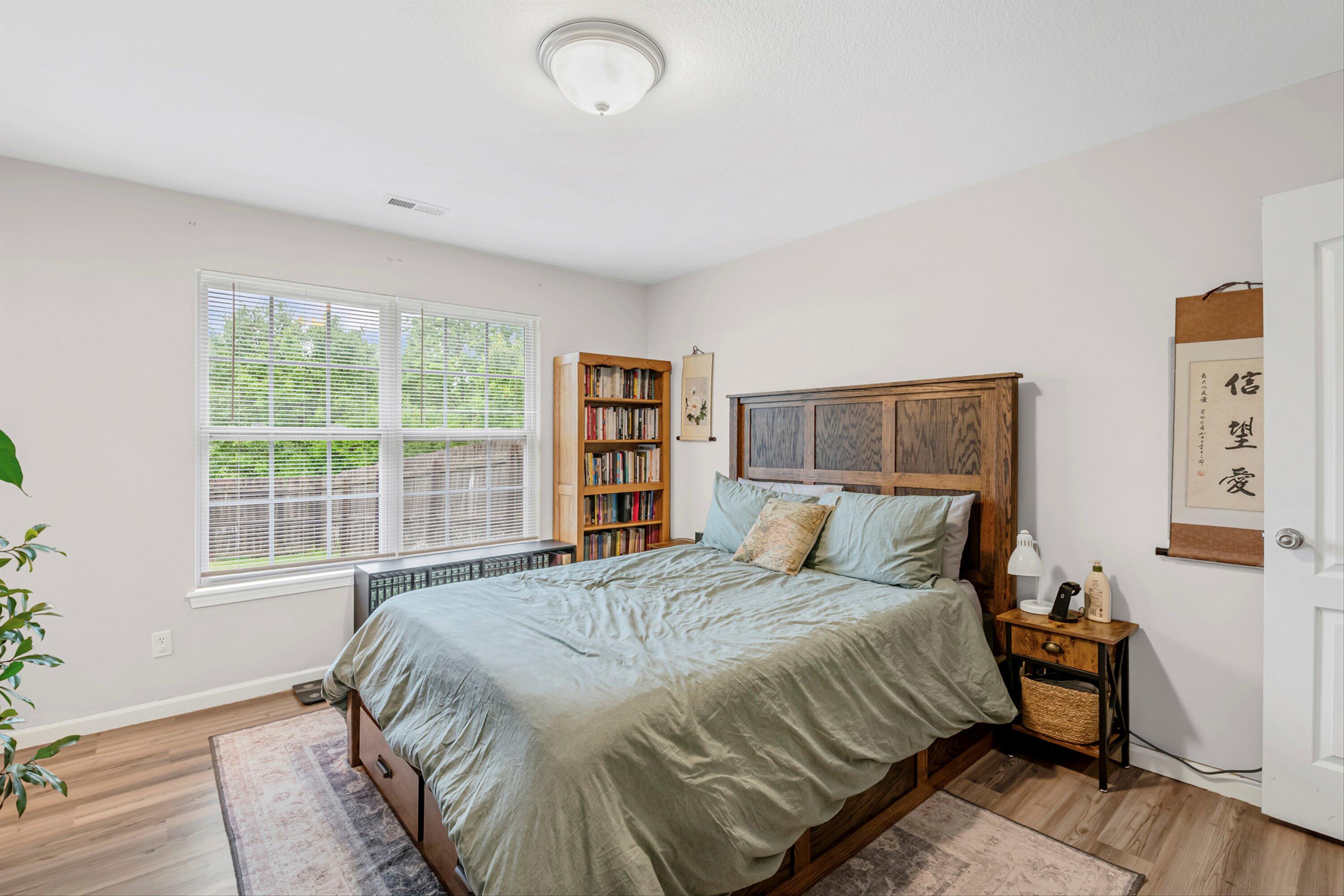 607 BEAR VALLEY CT