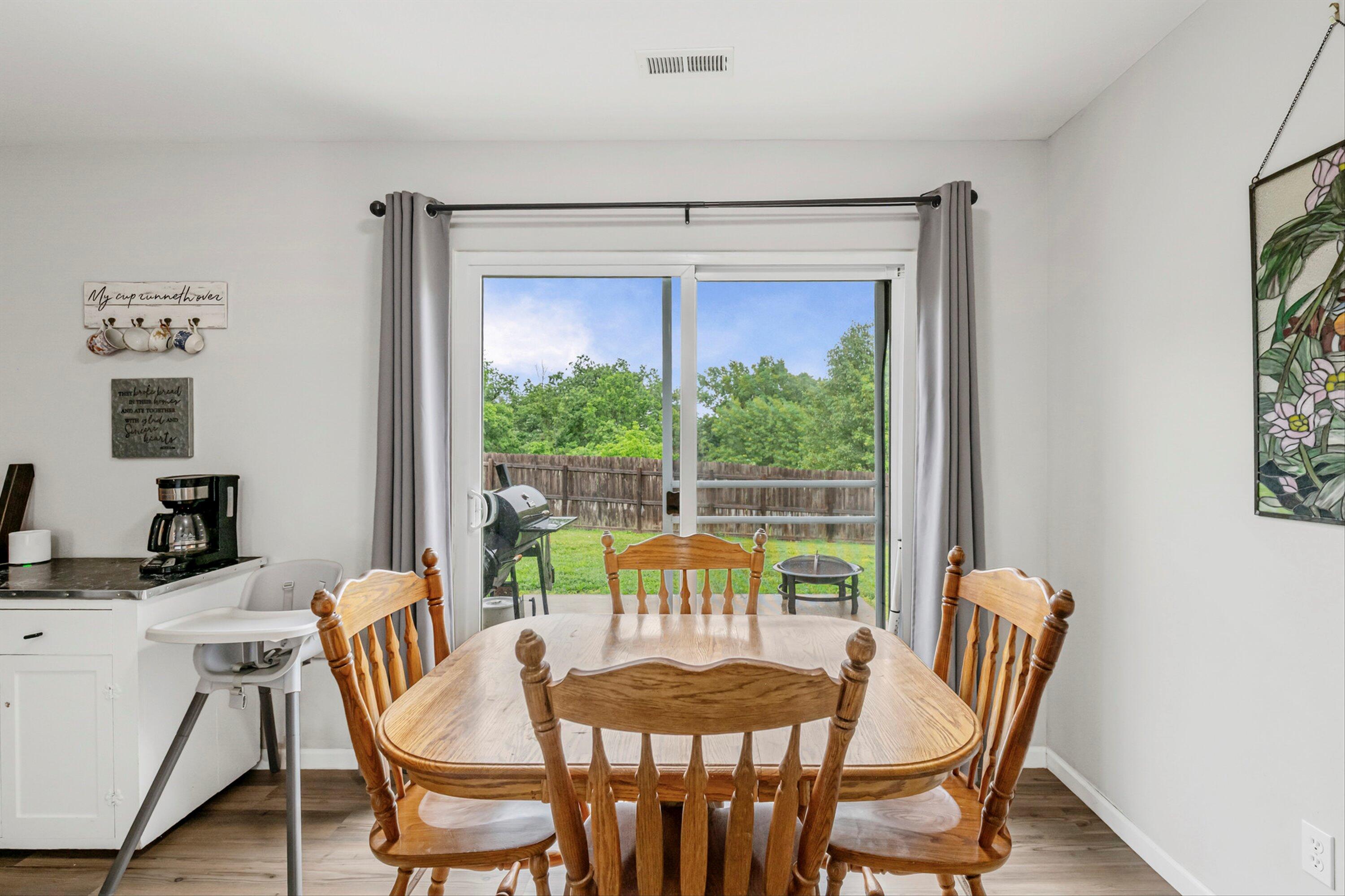 607 BEAR VALLEY CT