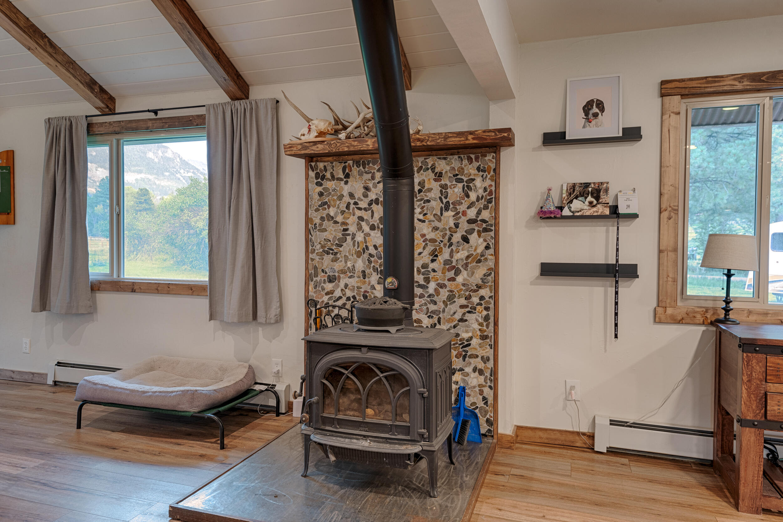 559 Suzanne Lane