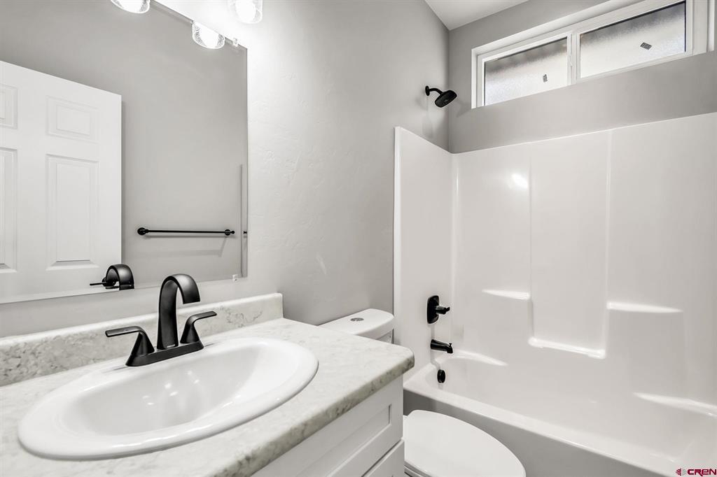 616 Alta Lakes Avenue