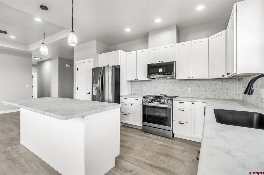 616 Alta Lakes Avenue