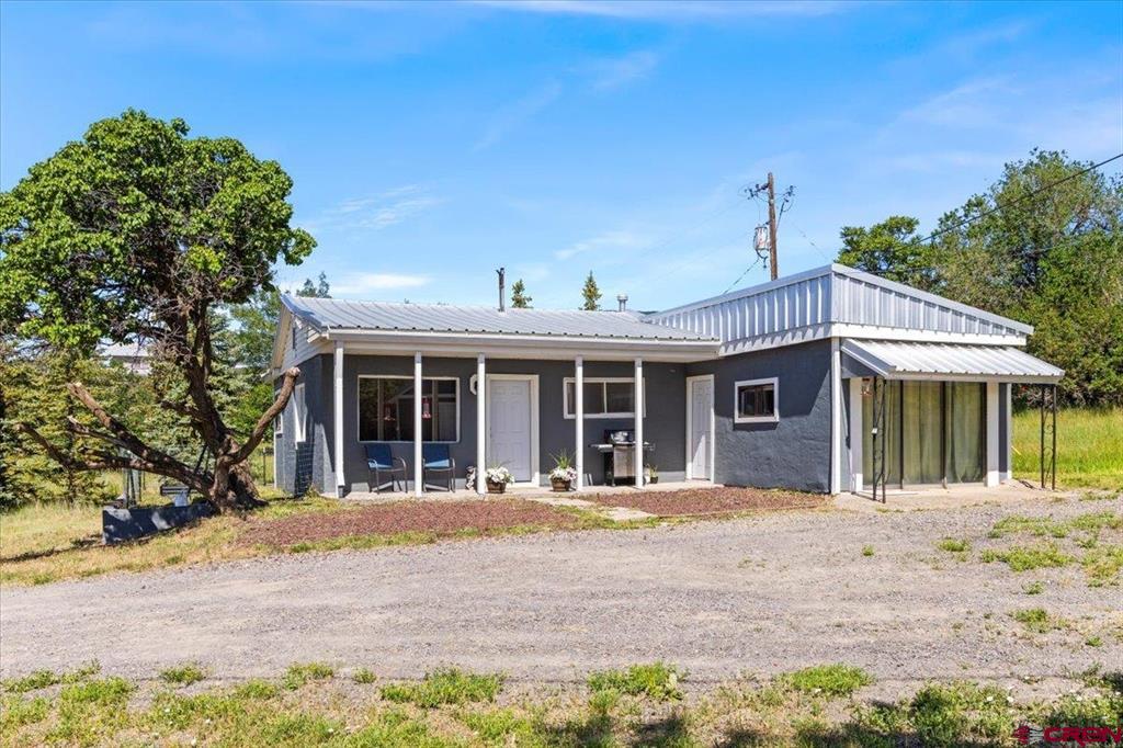 21932 2225 Road